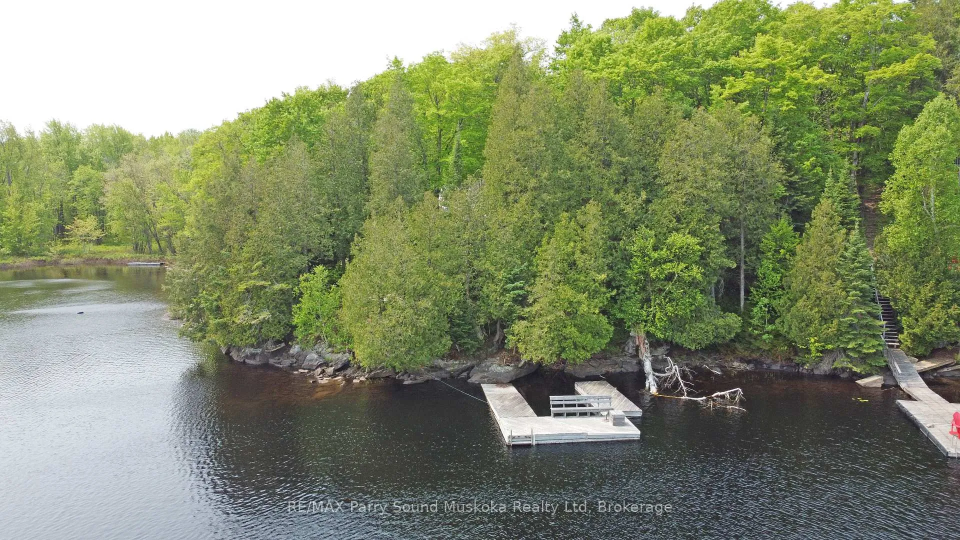 Photo 10 of 84 Captain Estates Road, Whitestone, Hagerman — HOMEH