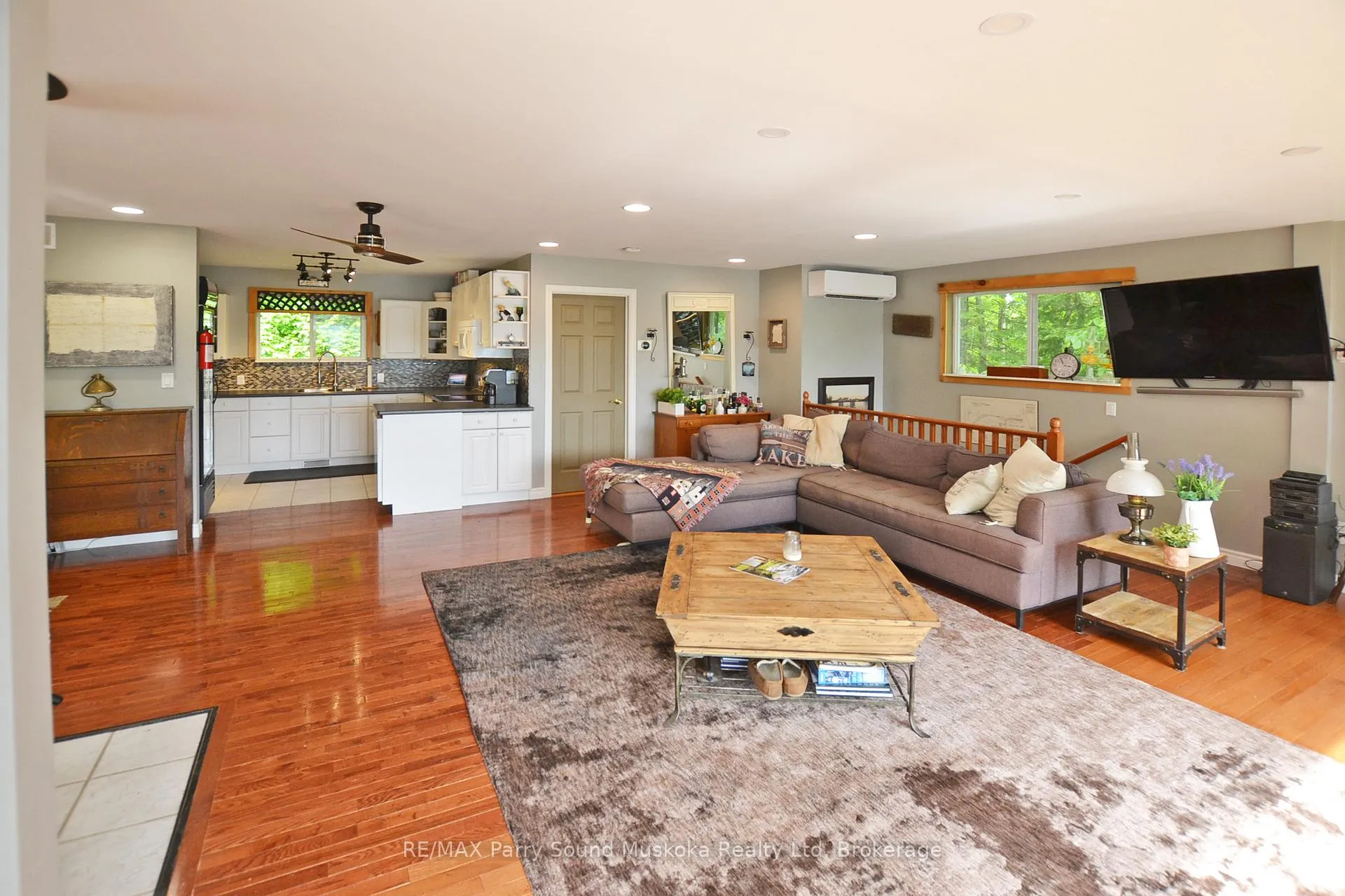 Photo 28 of 84 Captain Estates Road, Whitestone, Hagerman — HOMEH