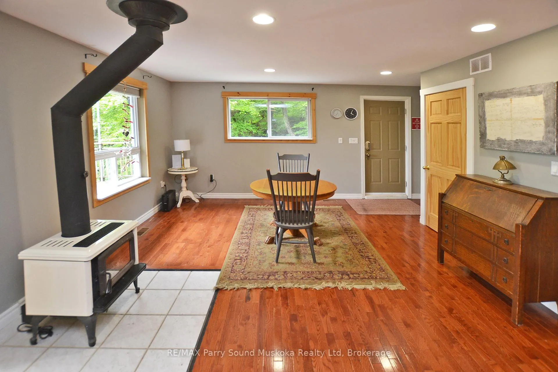 Photo 37 of 84 Captain Estates Road, Whitestone, Hagerman — HOMEH