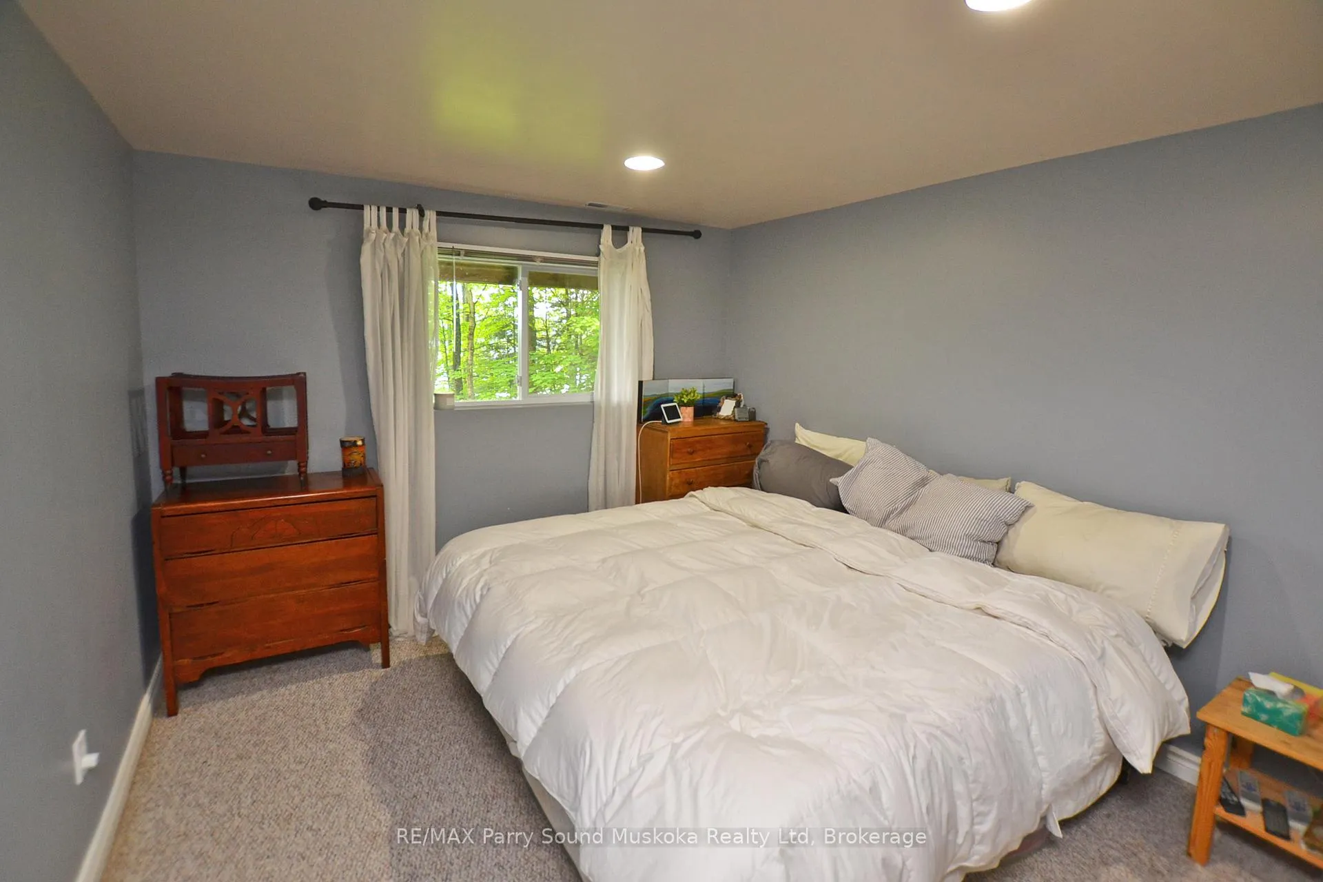 Photo 58 of 84 Captain Estates Road, Whitestone, Hagerman — HOMEH