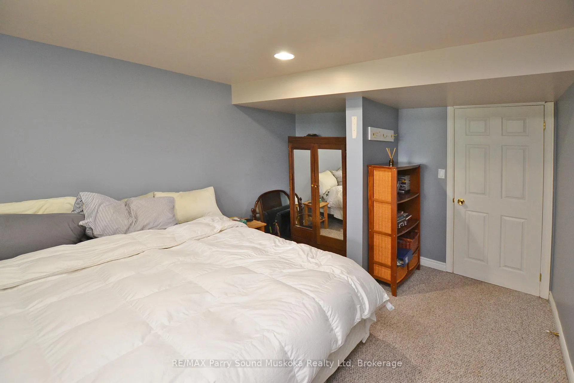 Photo 59 of 84 Captain Estates Road, Whitestone, Hagerman — HOMEH