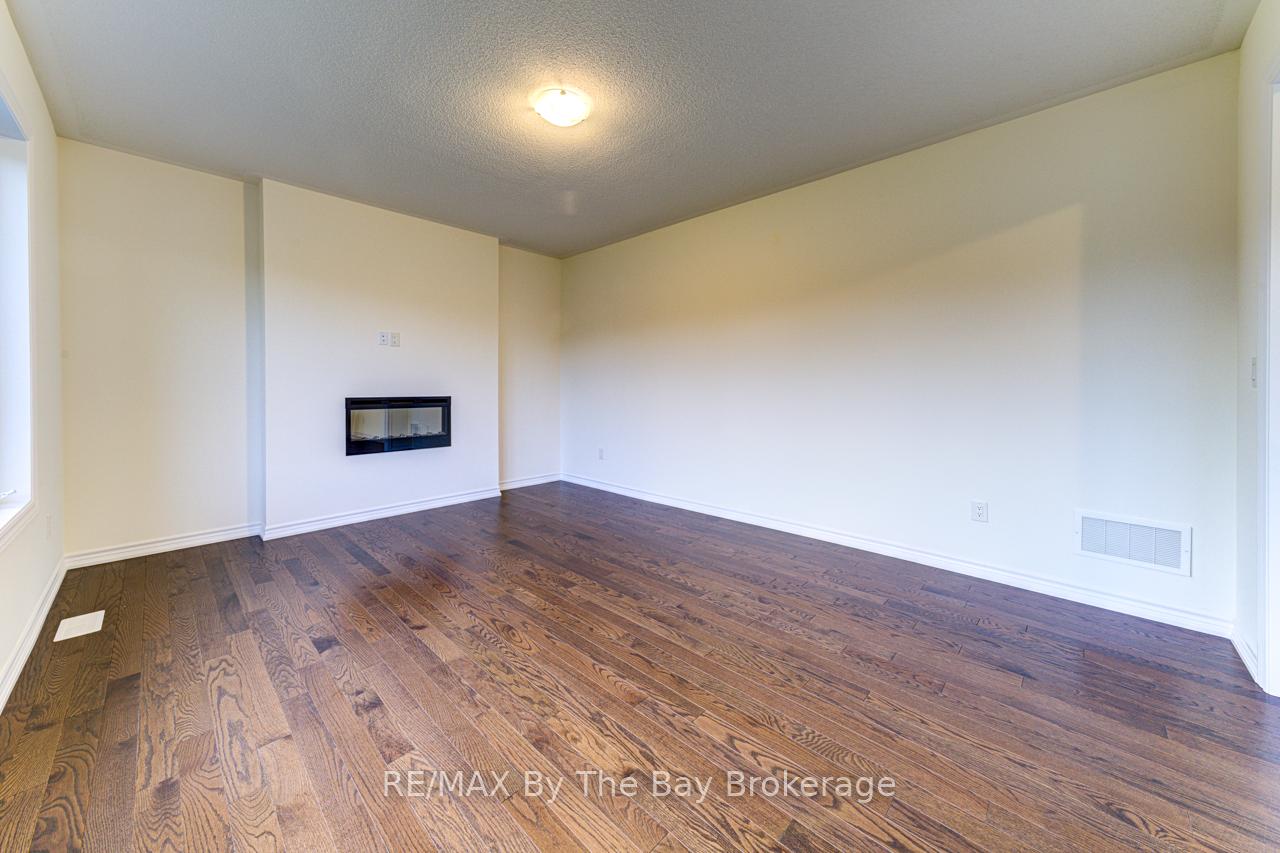 Photo 17 of 178 Mapleside Drive, Wasaga Beach — HOMEH