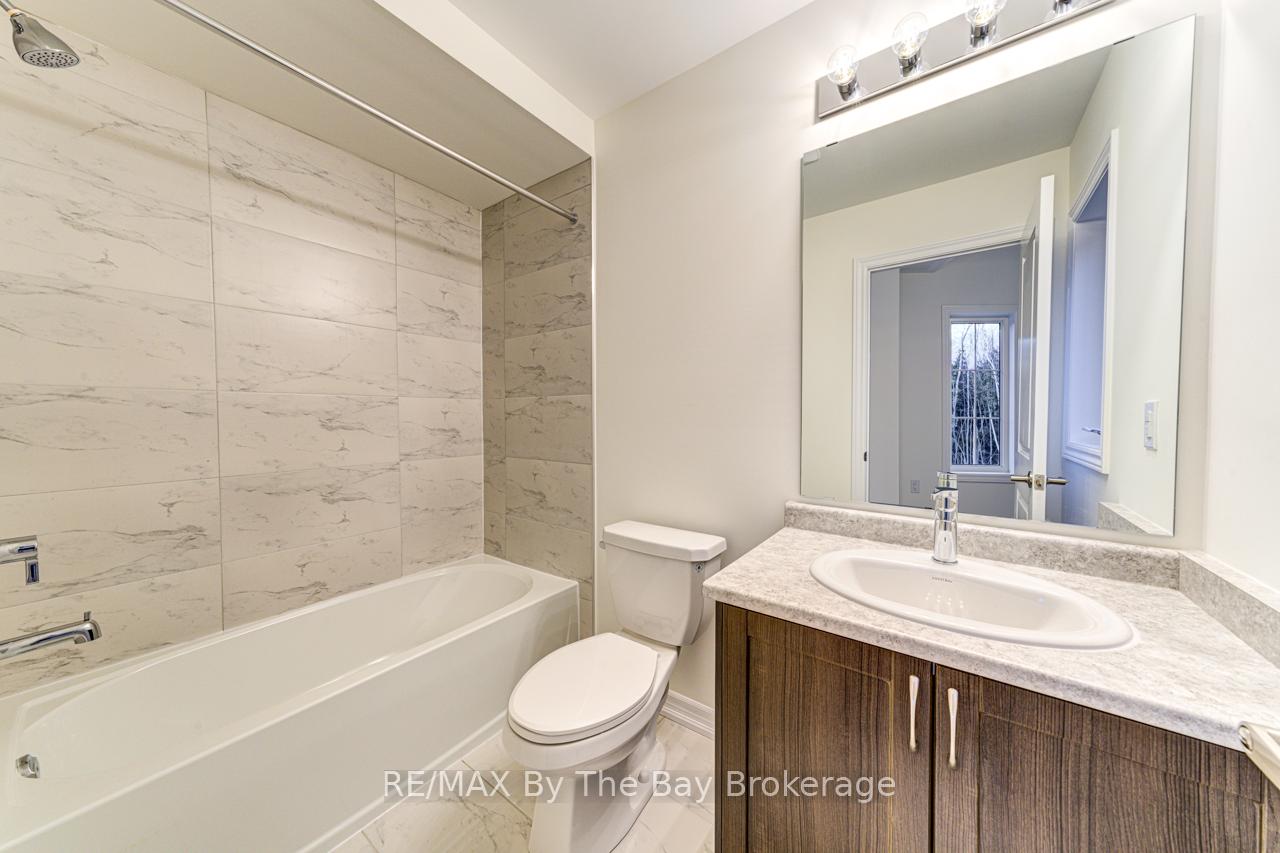 Photo 23 of 178 Mapleside Drive, Wasaga Beach — HOMEH