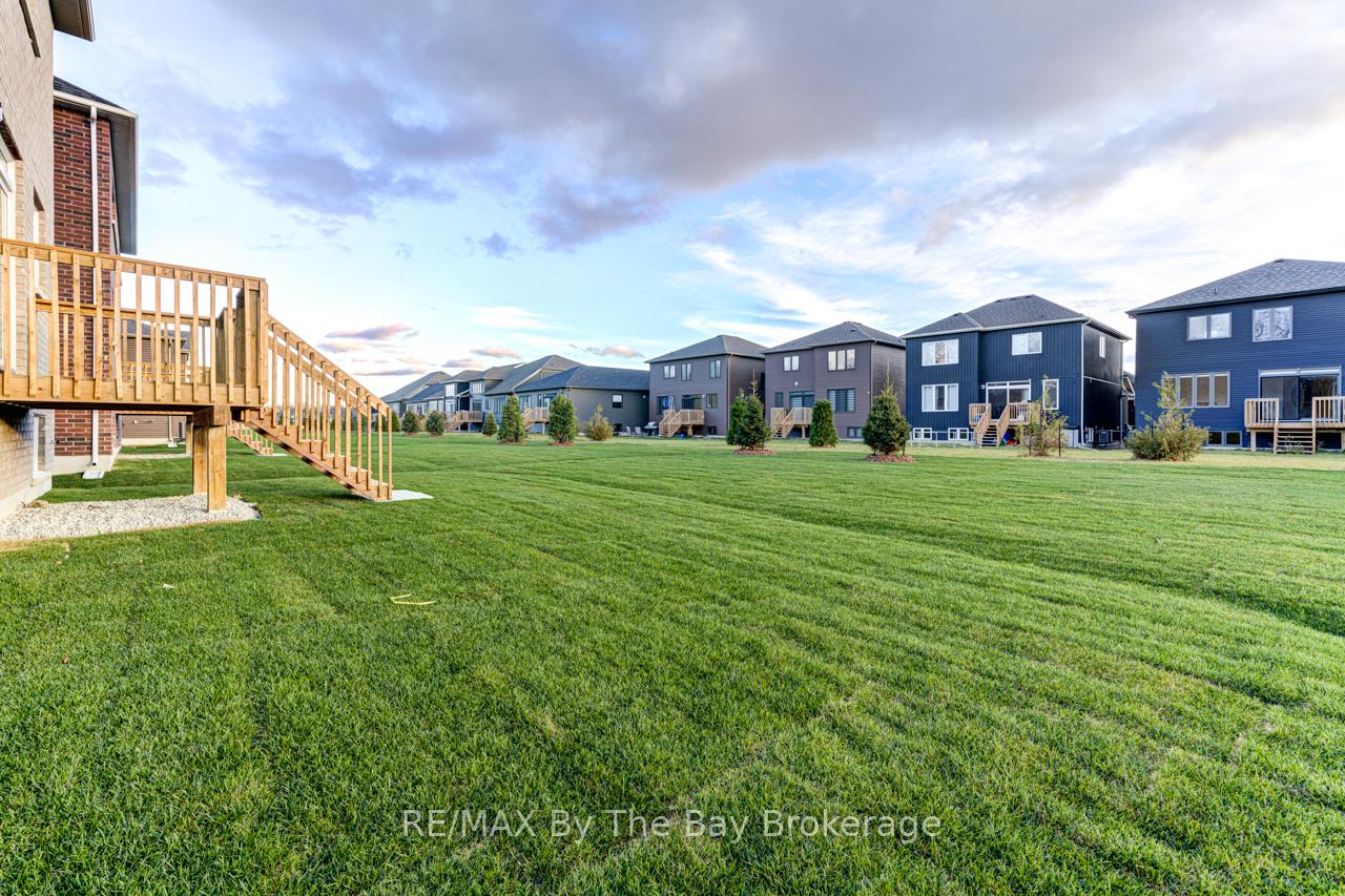 Photo 38 of 178 Mapleside Drive, Wasaga Beach — HOMEH