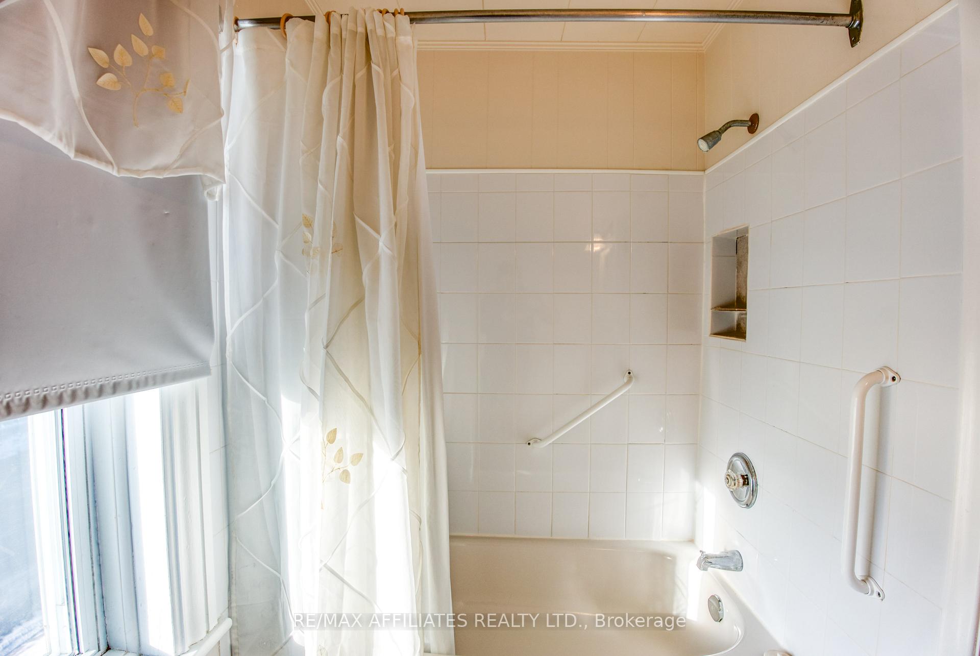 Photo 16 of 4 Bedford Street E, Westport — HOMEH