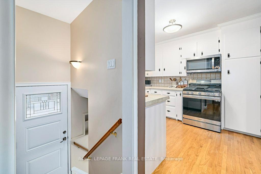 Photo 8 of 600 Colborne Street E, Whitby, Downtown Whitby — HOMEH