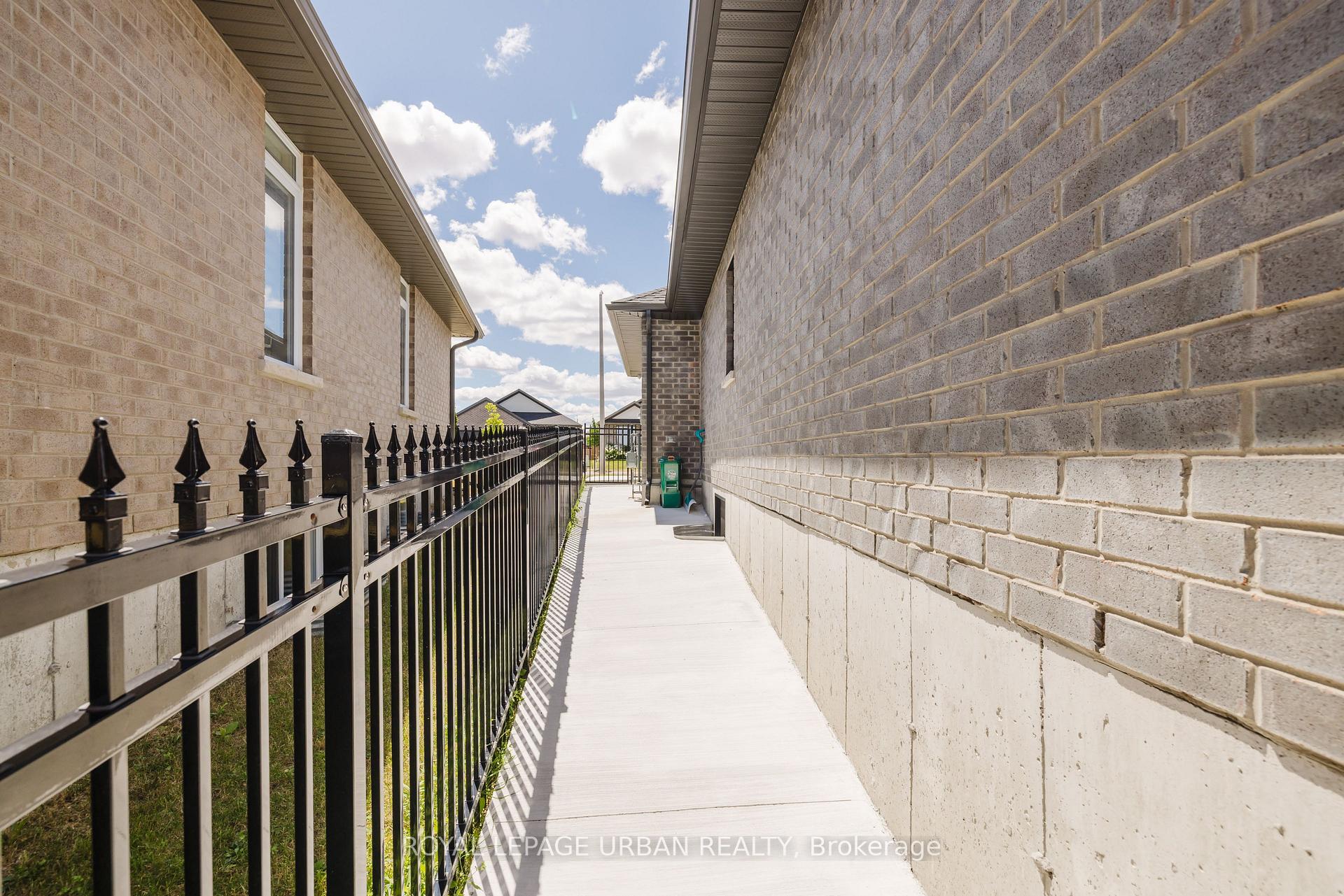 Photo 22 of 6 Raycroft Drive, Belleville, Thurlow Ward — HOMEH