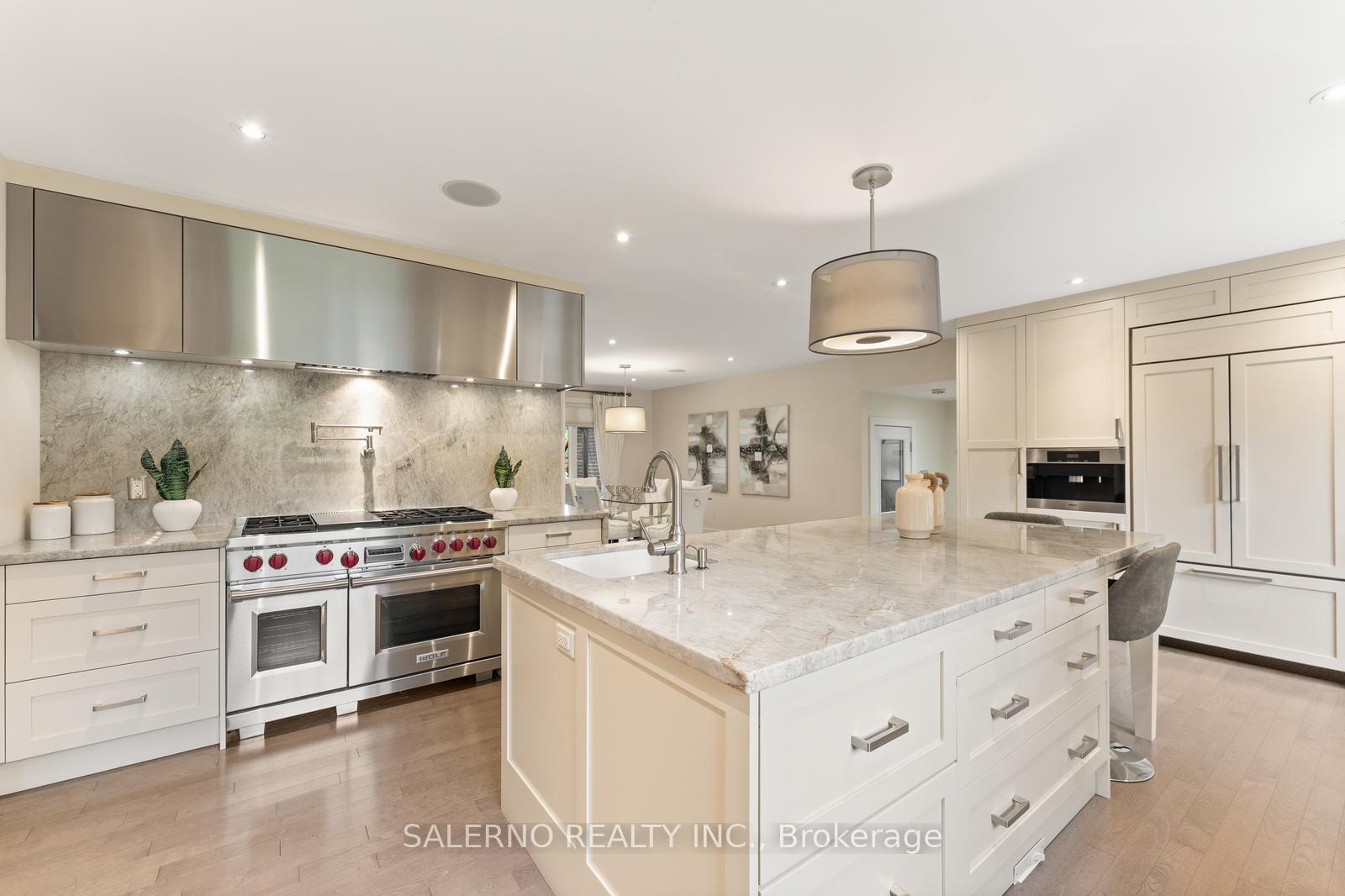 Photo 11 of 85 Valleyview Court, Vaughan, Kleinburg — HOMEH