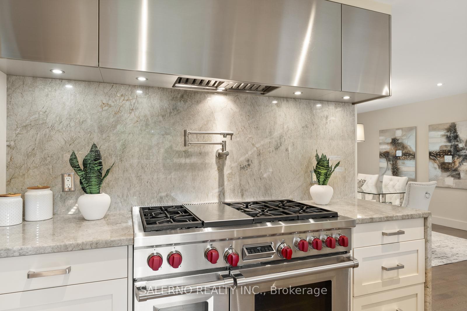 Photo 14 of 85 Valleyview Court, Vaughan, Kleinburg — HOMEH