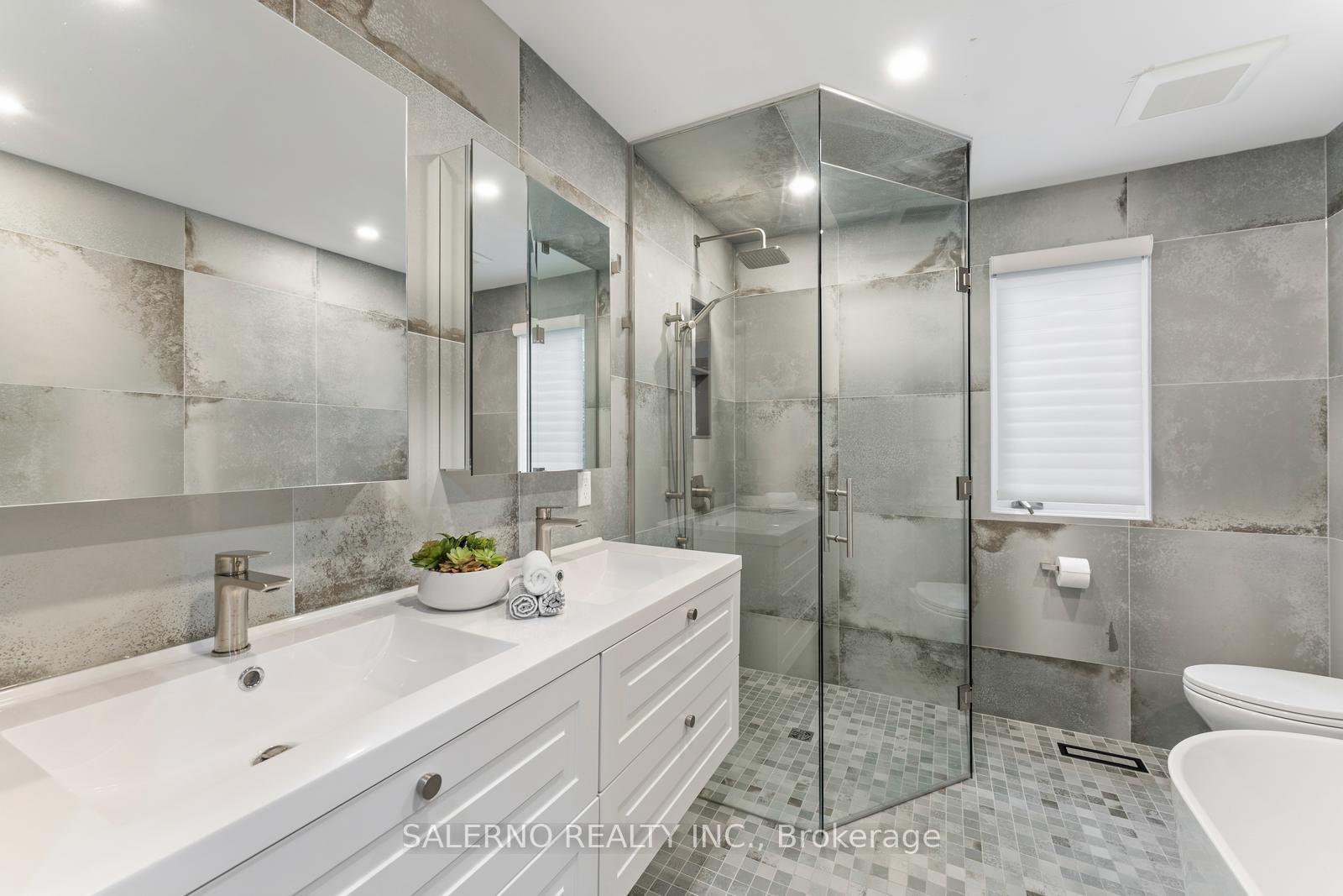 Photo 21 of 85 Valleyview Court, Vaughan, Kleinburg — HOMEH
