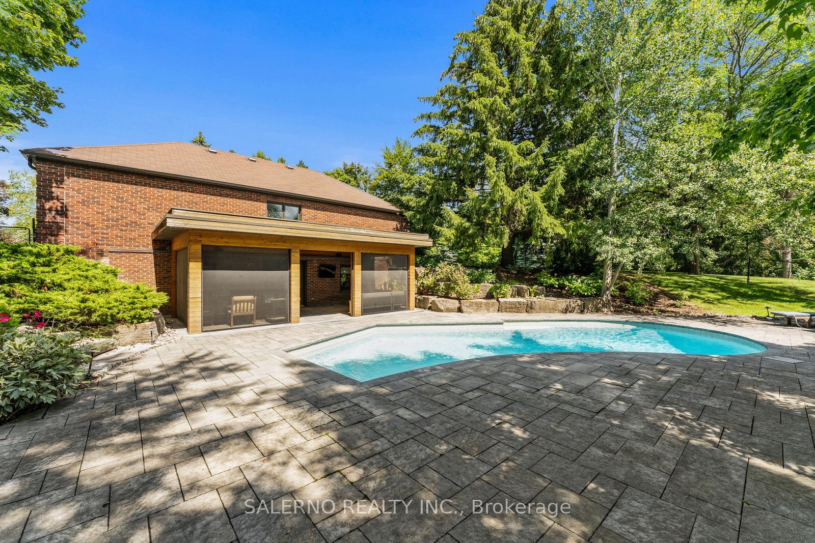 Photo 37 of 85 Valleyview Court, Vaughan, Kleinburg — HOMEH