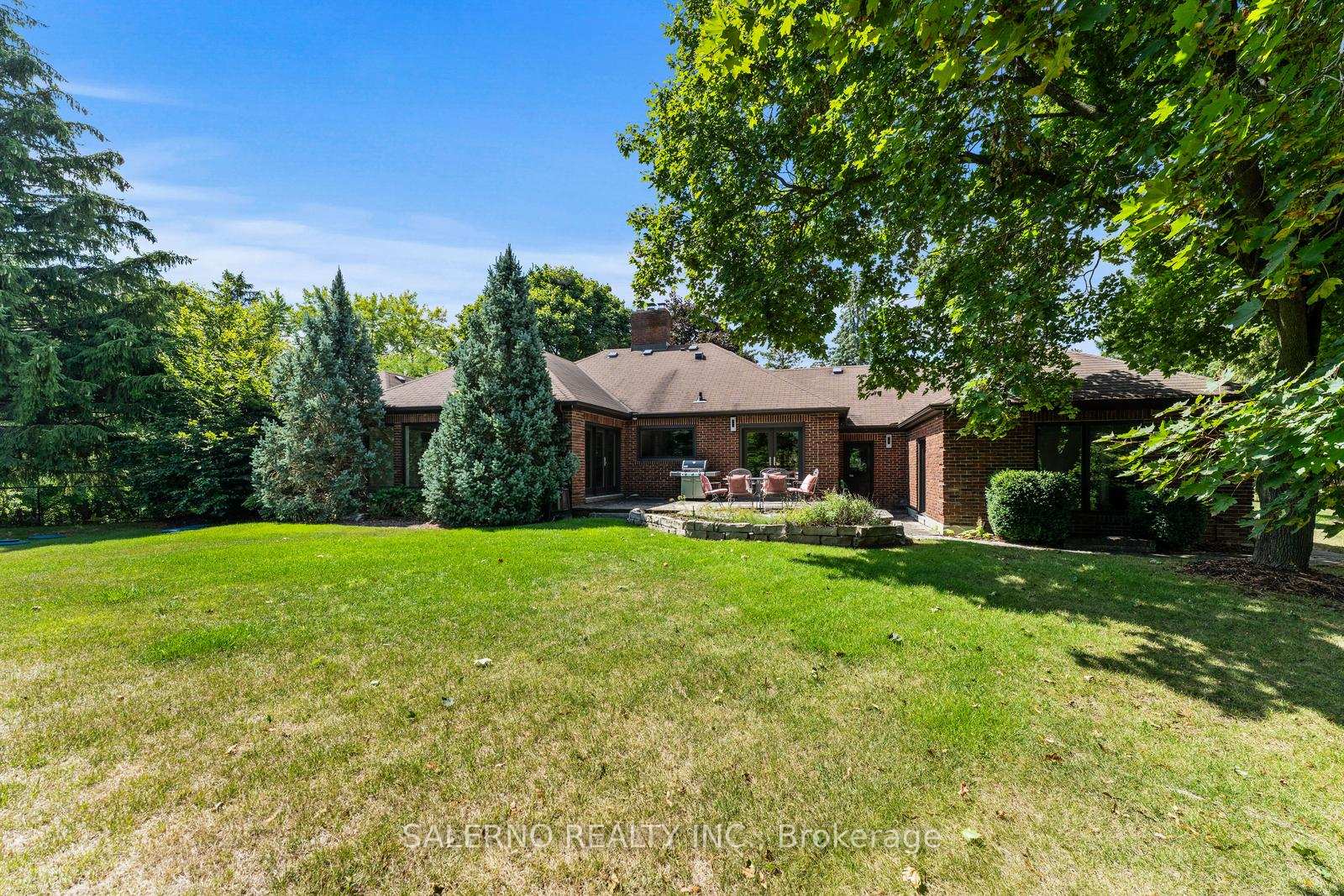 Photo 45 of 85 Valleyview Court, Vaughan, Kleinburg — HOMEH