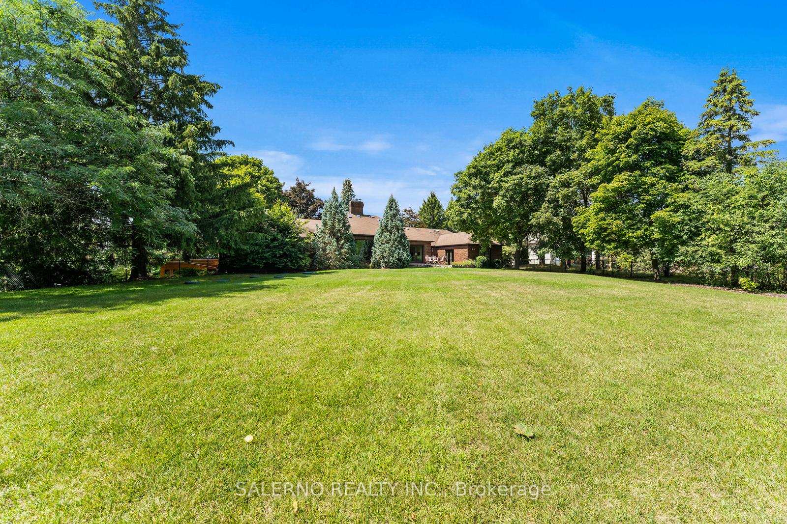 Photo 49 of 85 Valleyview Court, Vaughan, Kleinburg — HOMEH