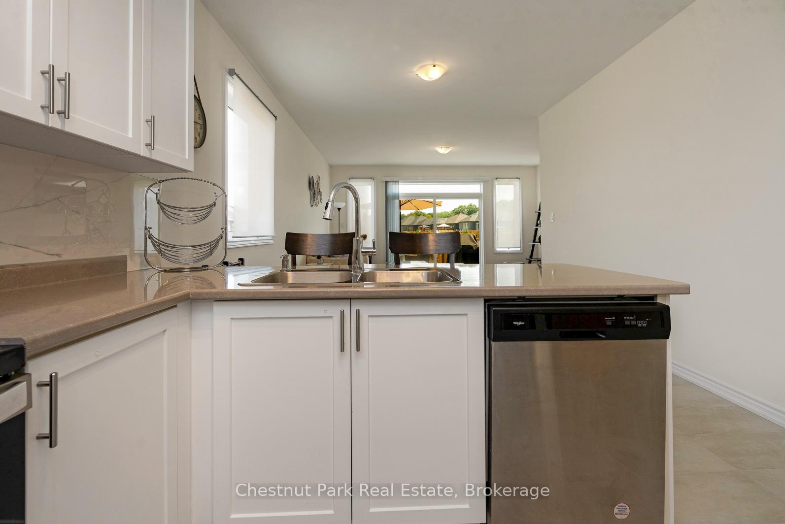 Photo 6 of 16 Beatrice Drive, Wasaga Beach — HOMEH