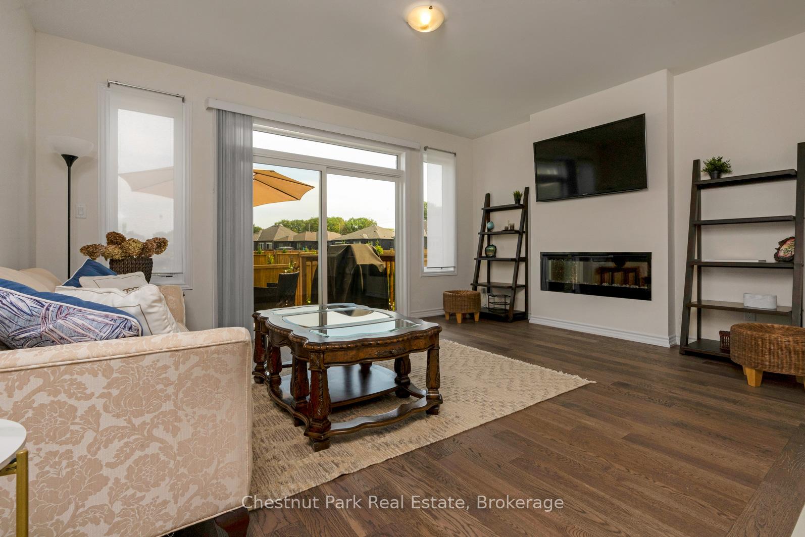 Photo 10 of 16 Beatrice Drive, Wasaga Beach — HOMEH