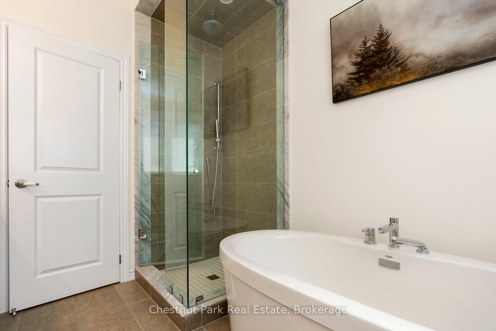 Photo 21 of 16 Beatrice Drive, Wasaga Beach — HOMEH