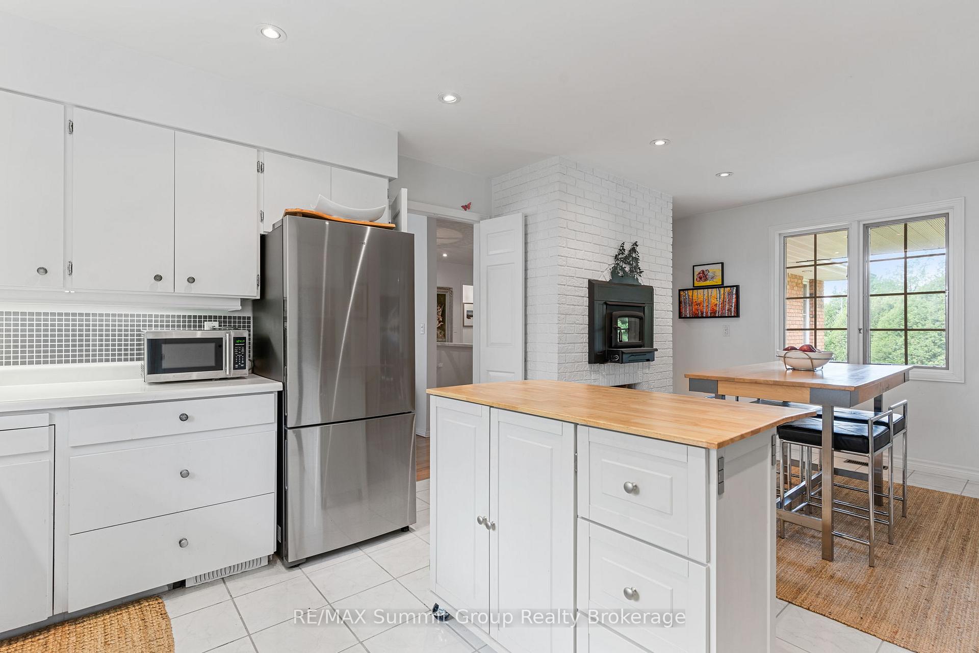 Photo 5 of 189 Stone Hill Road, West Grey — HOMEH
