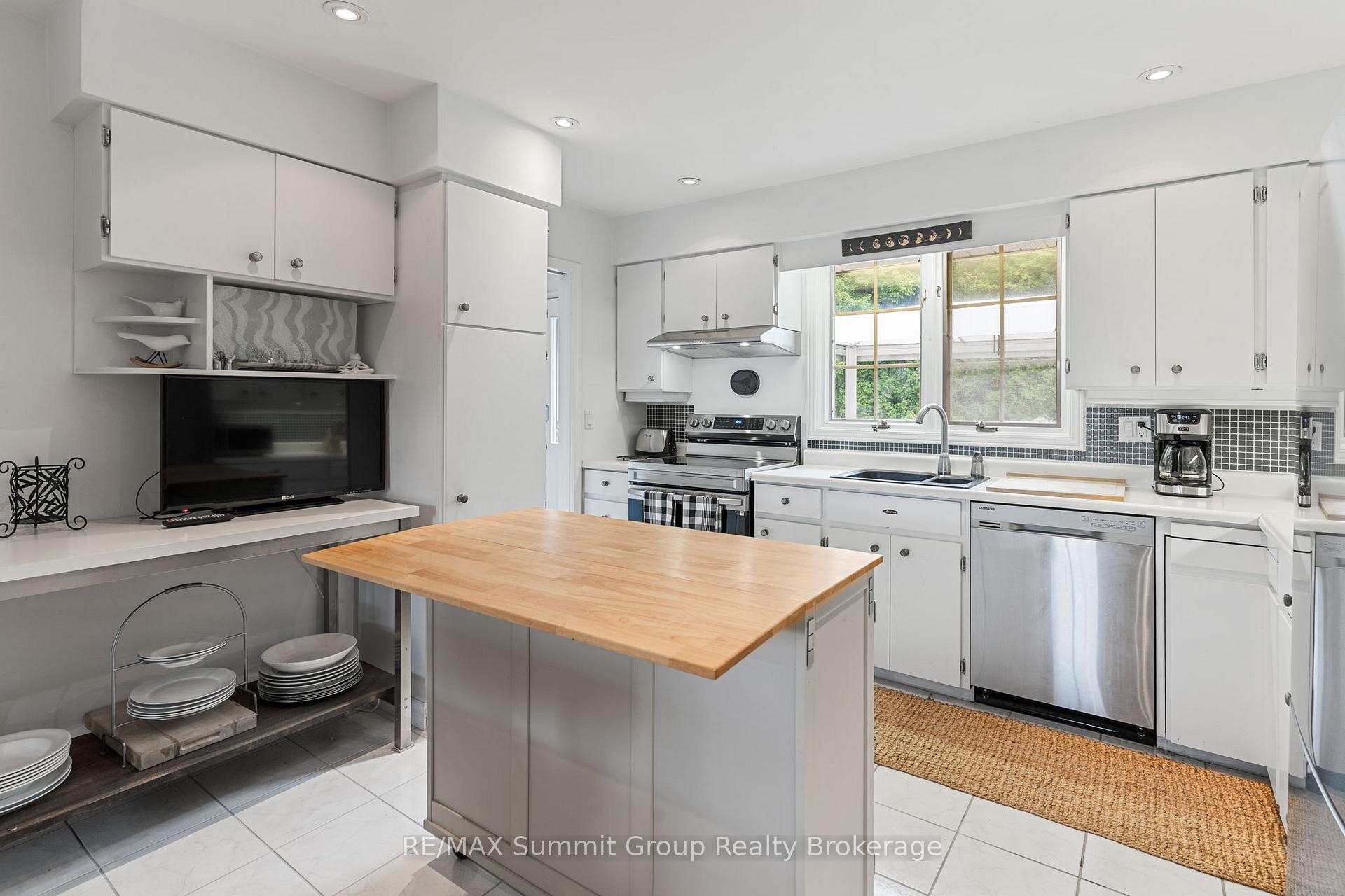 Photo 7 of 189 Stone Hill Road, West Grey — HOMEH