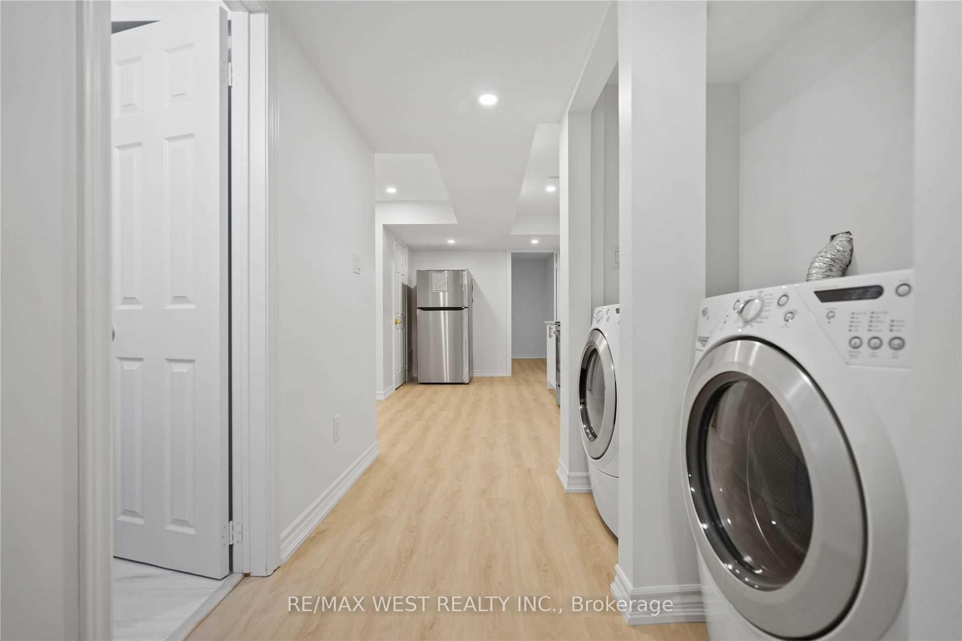 Photo 5 of Unit Lower, 58 Keystar Court, Vaughan, Vellore Village — HOMEH