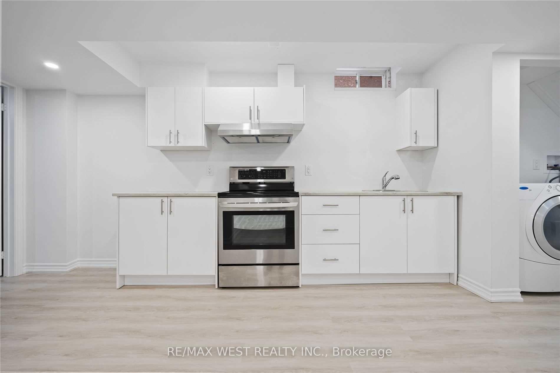 Photo 11 of Unit Lower, 58 Keystar Court, Vaughan, Vellore Village — HOMEH