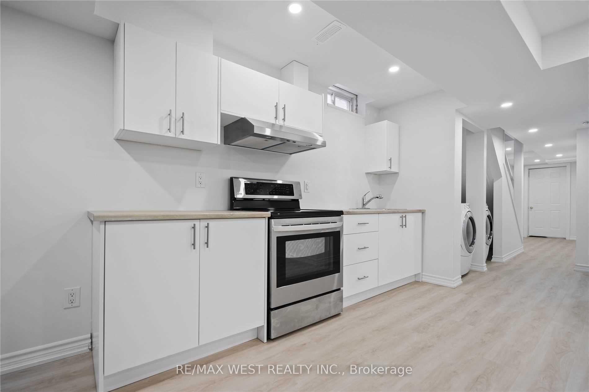 Photo 12 of Unit Lower, 58 Keystar Court, Vaughan, Vellore Village — HOMEH