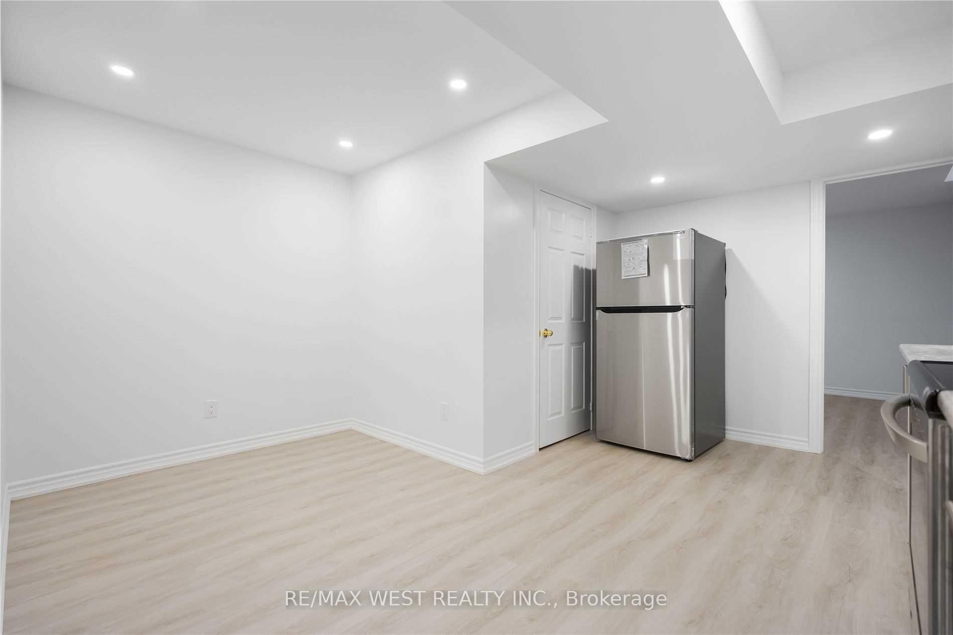 Photo 15 of Unit Lower, 58 Keystar Court, Vaughan, Vellore Village — HOMEH