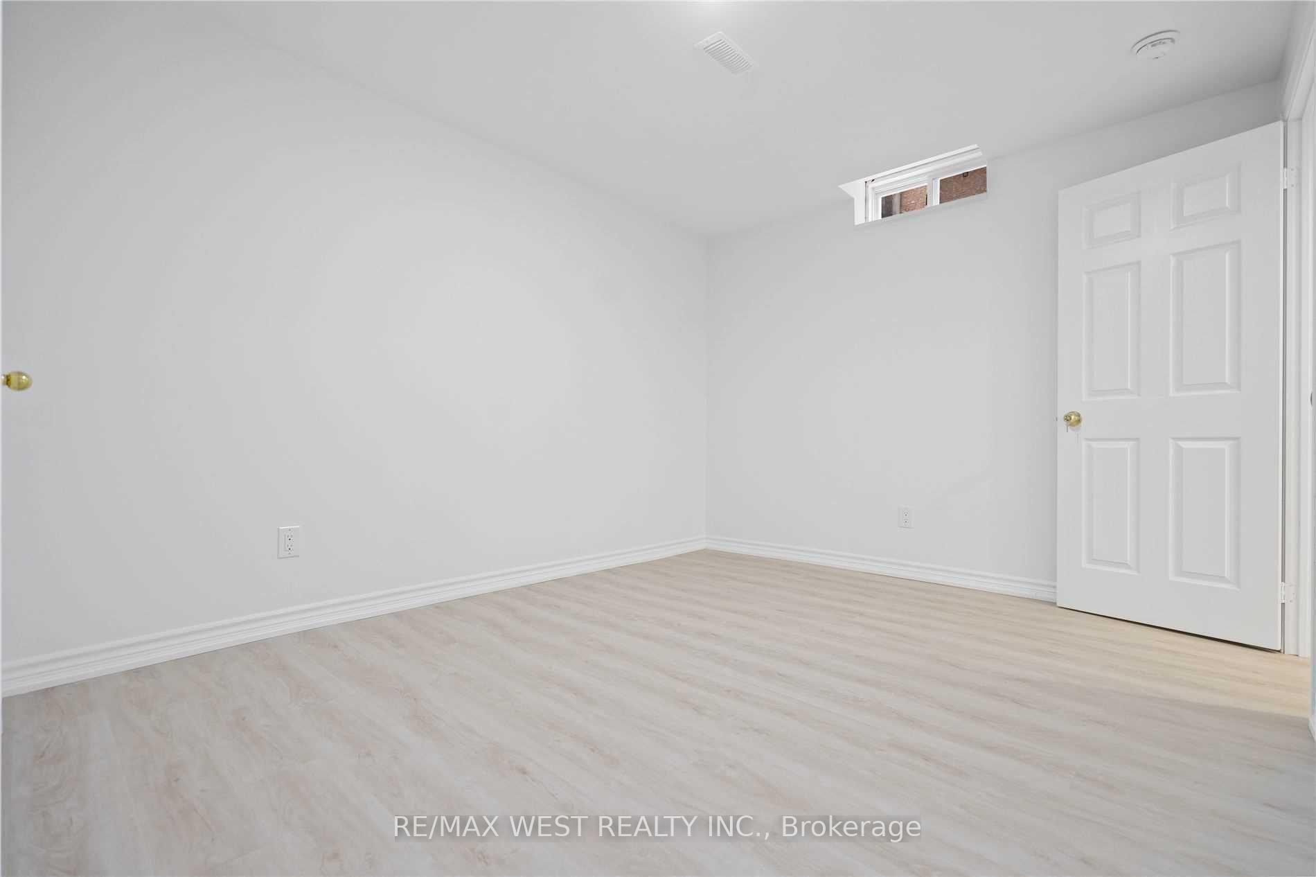 Photo 22 of Unit Lower, 58 Keystar Court, Vaughan, Vellore Village — HOMEH