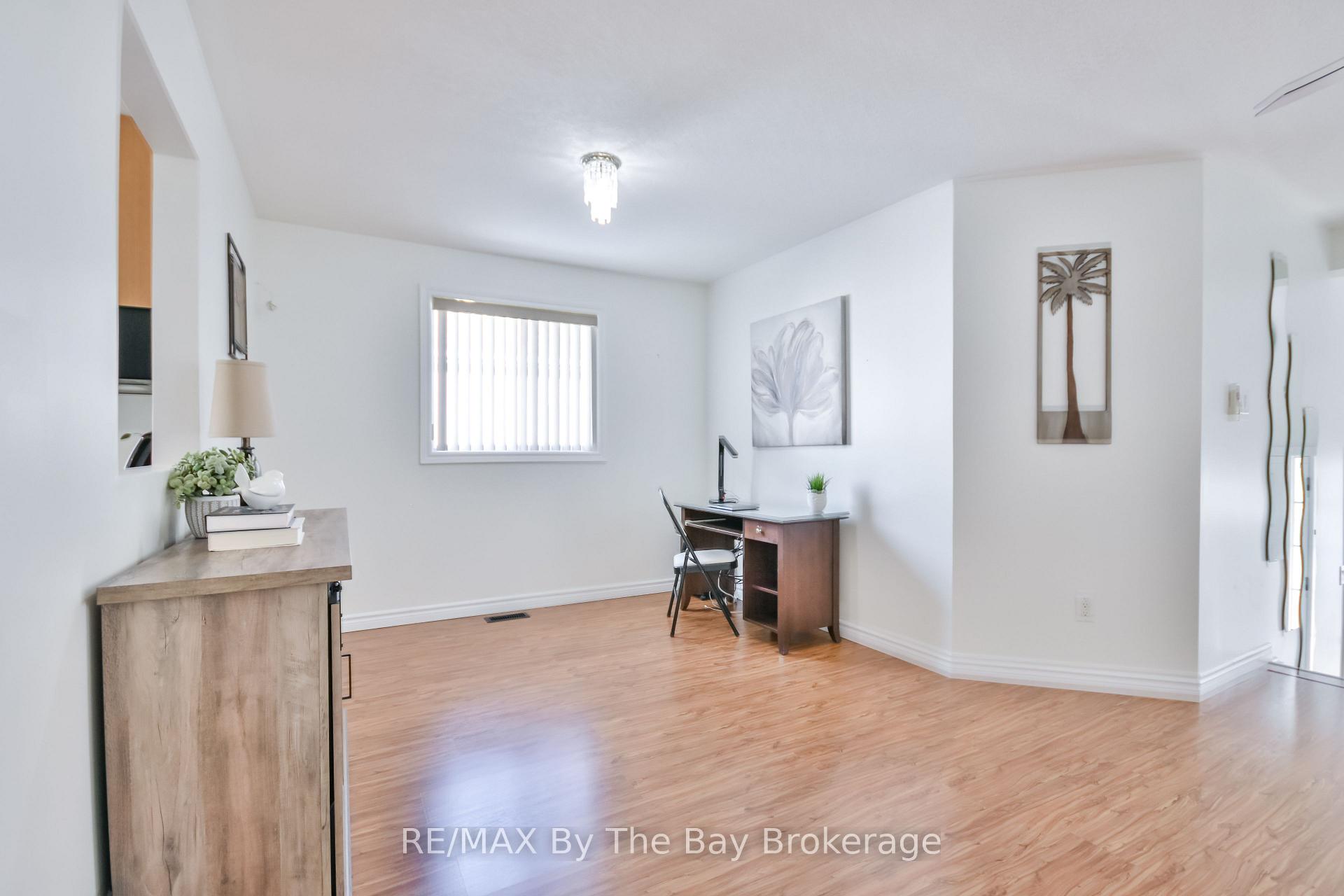 Photo 9 of 336 Robinson Road, Wasaga Beach — HOMEH