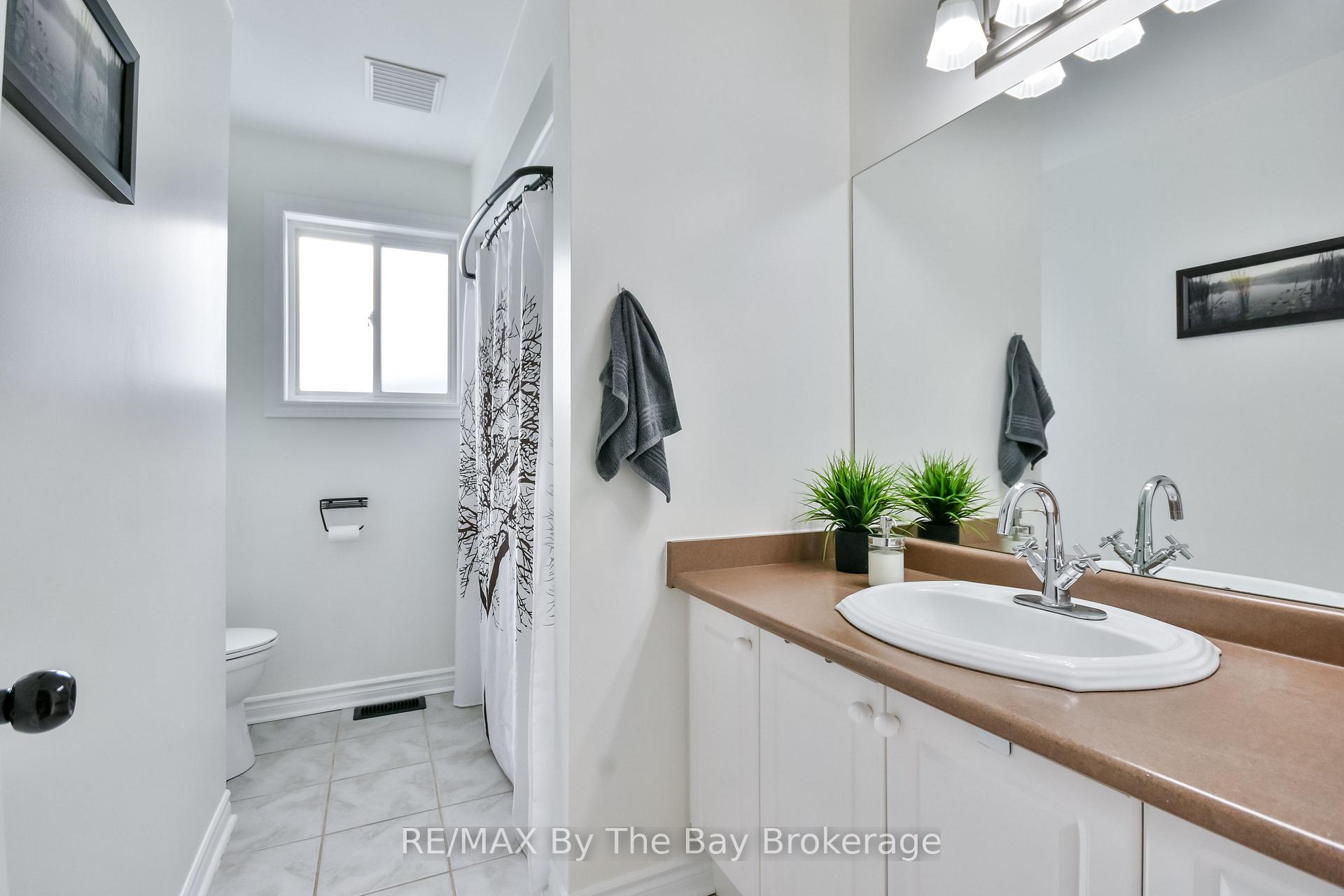 Photo 13 of 336 Robinson Road, Wasaga Beach — HOMEH
