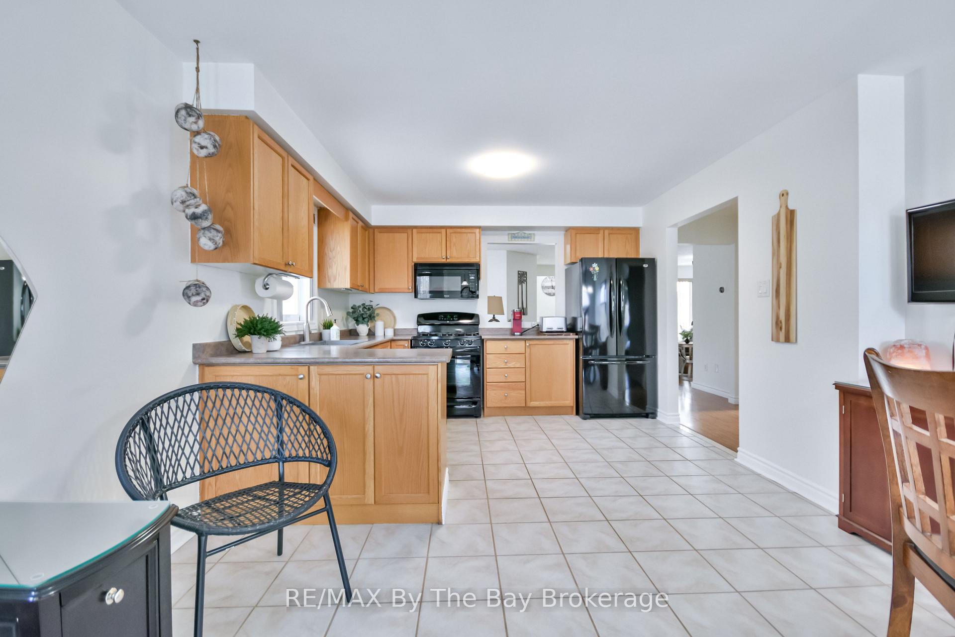 Photo 20 of 336 Robinson Road, Wasaga Beach — HOMEH