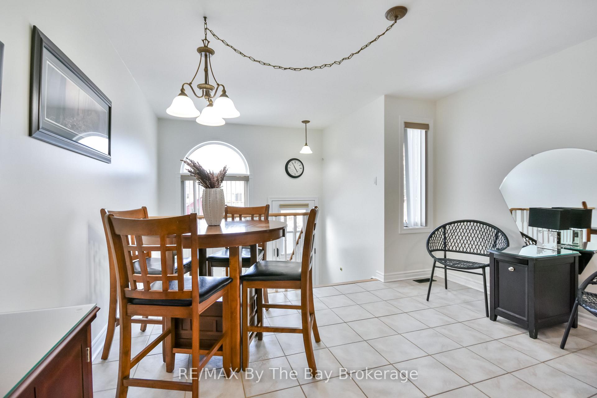 Photo 21 of 336 Robinson Road, Wasaga Beach — HOMEH