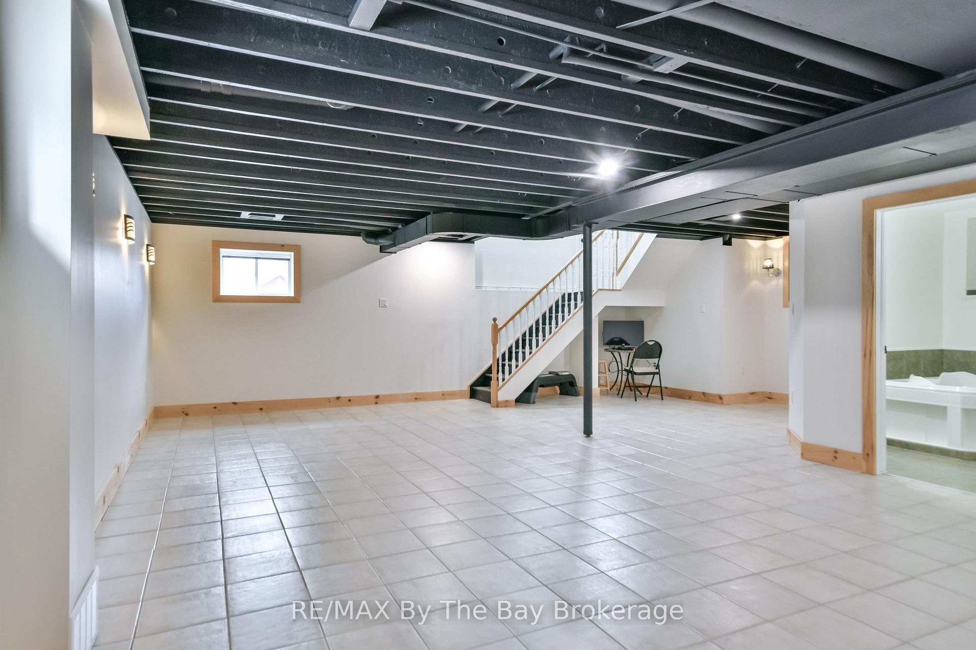 Photo 25 of 336 Robinson Road, Wasaga Beach — HOMEH