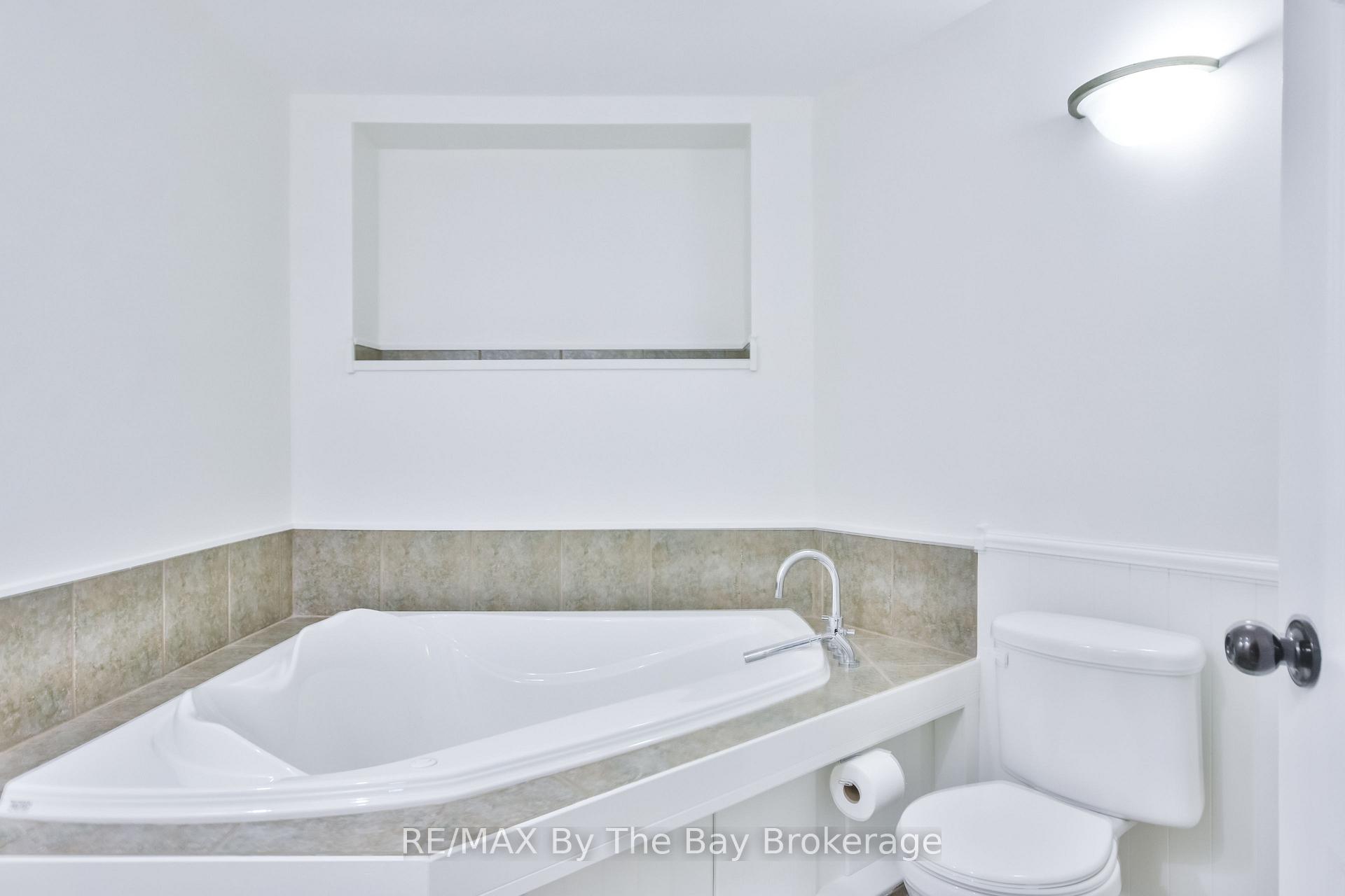 Photo 30 of 336 Robinson Road, Wasaga Beach — HOMEH
