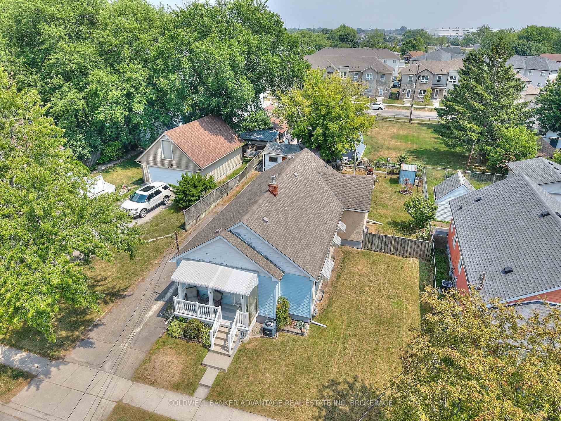 Photo 1 of 17 Clifford Avenue, Welland, Broadway — HOMEH