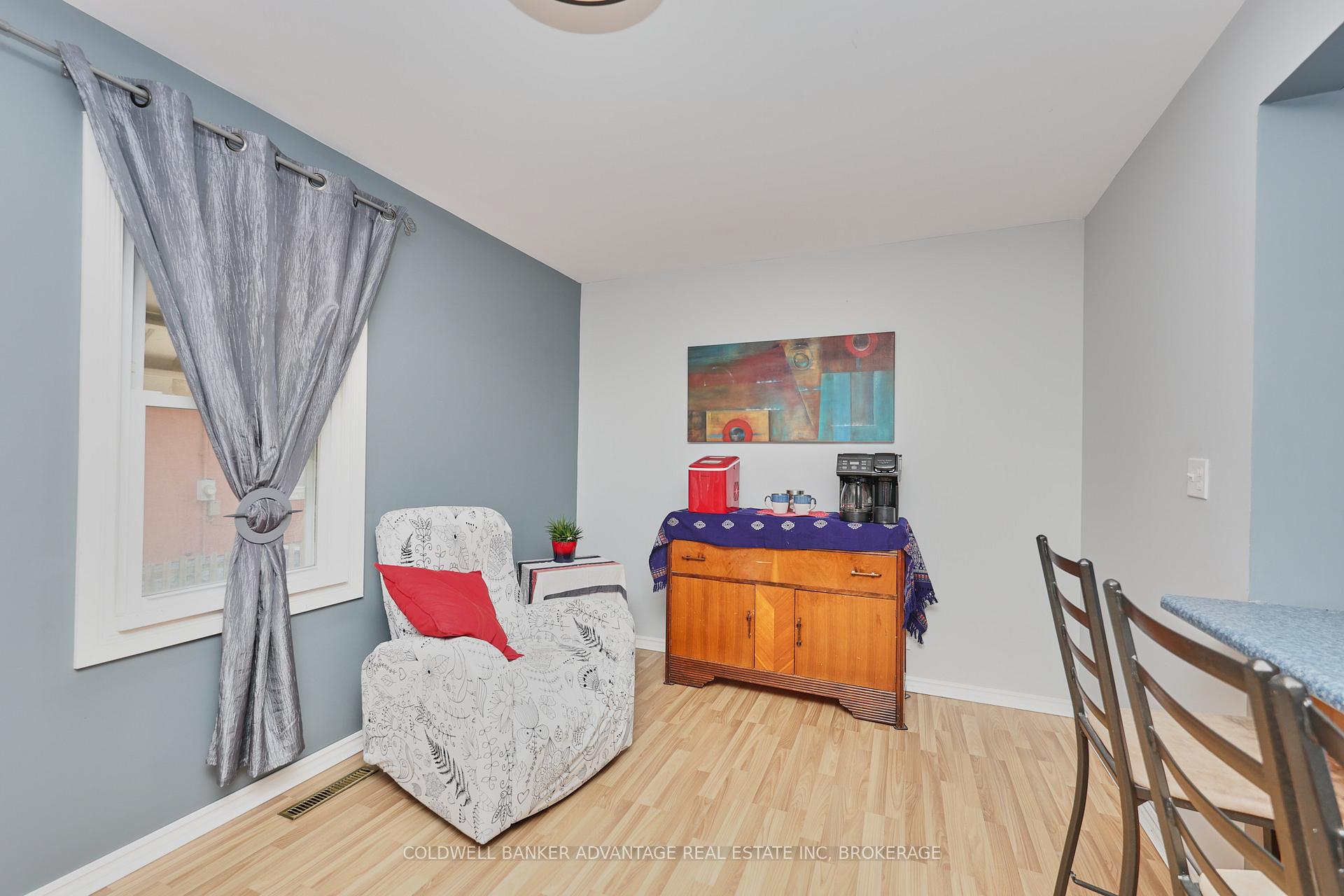 Photo 8 of 17 Clifford Avenue, Welland, Broadway — HOMEH