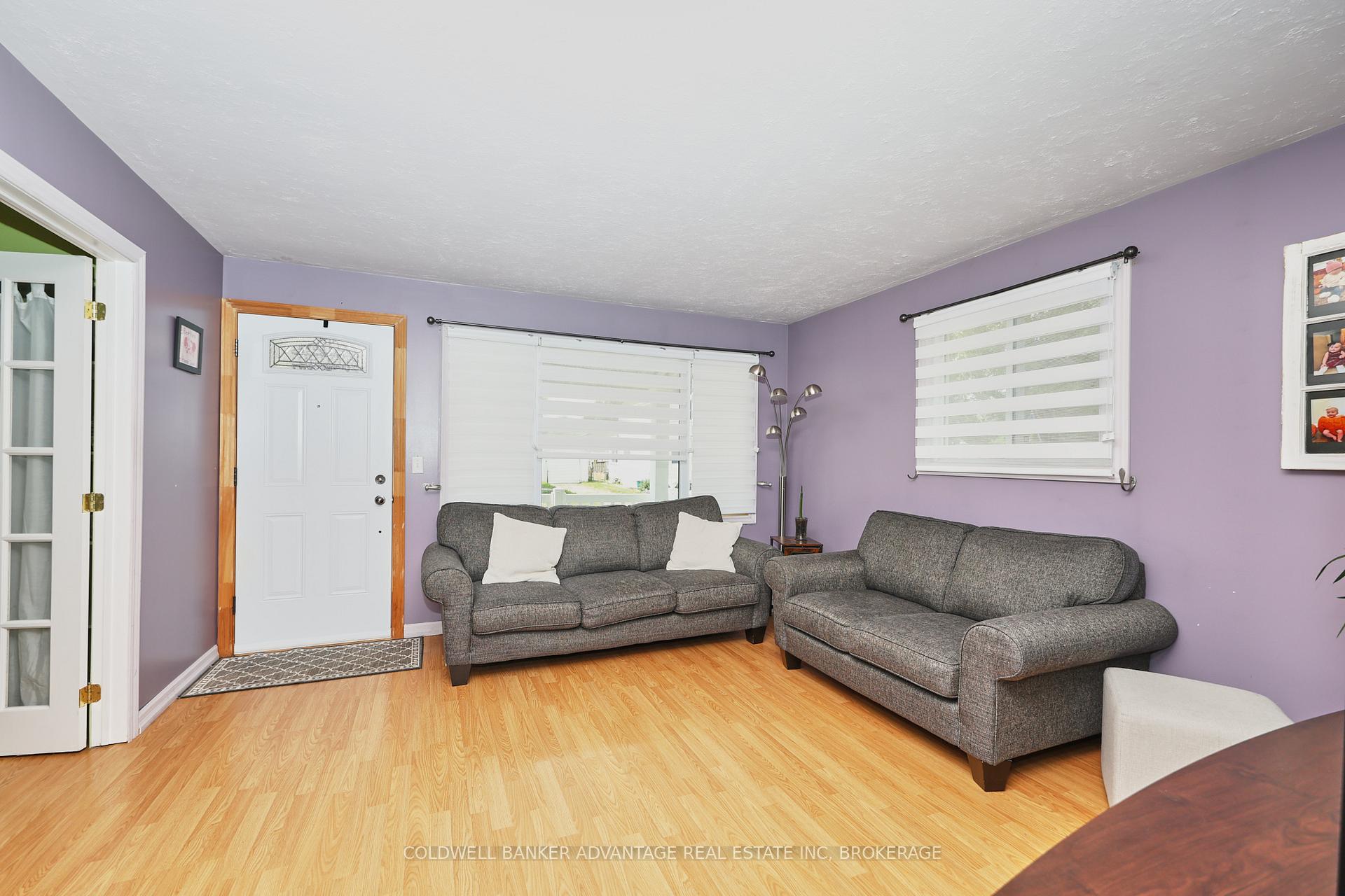 Photo 10 of 17 Clifford Avenue, Welland, Broadway — HOMEH