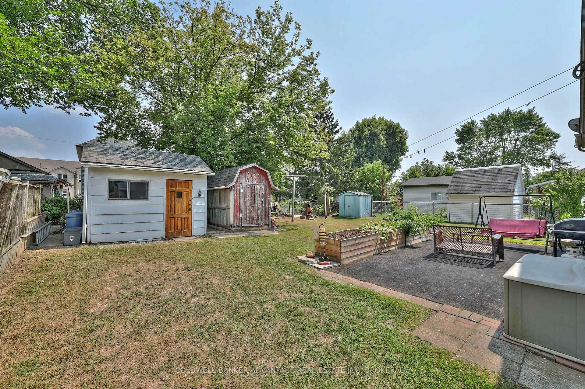 Photo 20 of 17 Clifford Avenue, Welland, Broadway — HOMEH