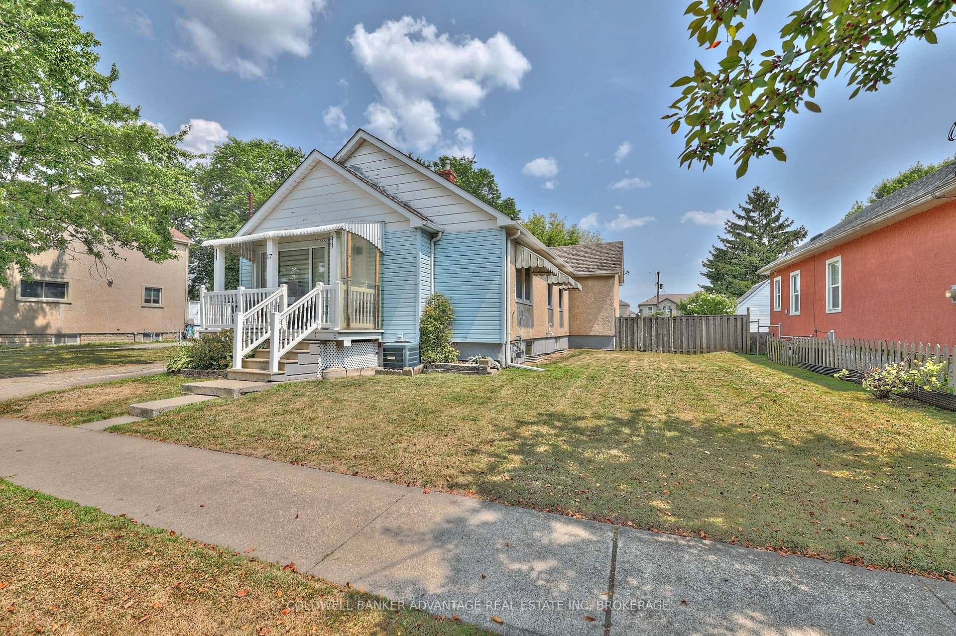 Photo 32 of 17 Clifford Avenue, Welland, Broadway — HOMEH