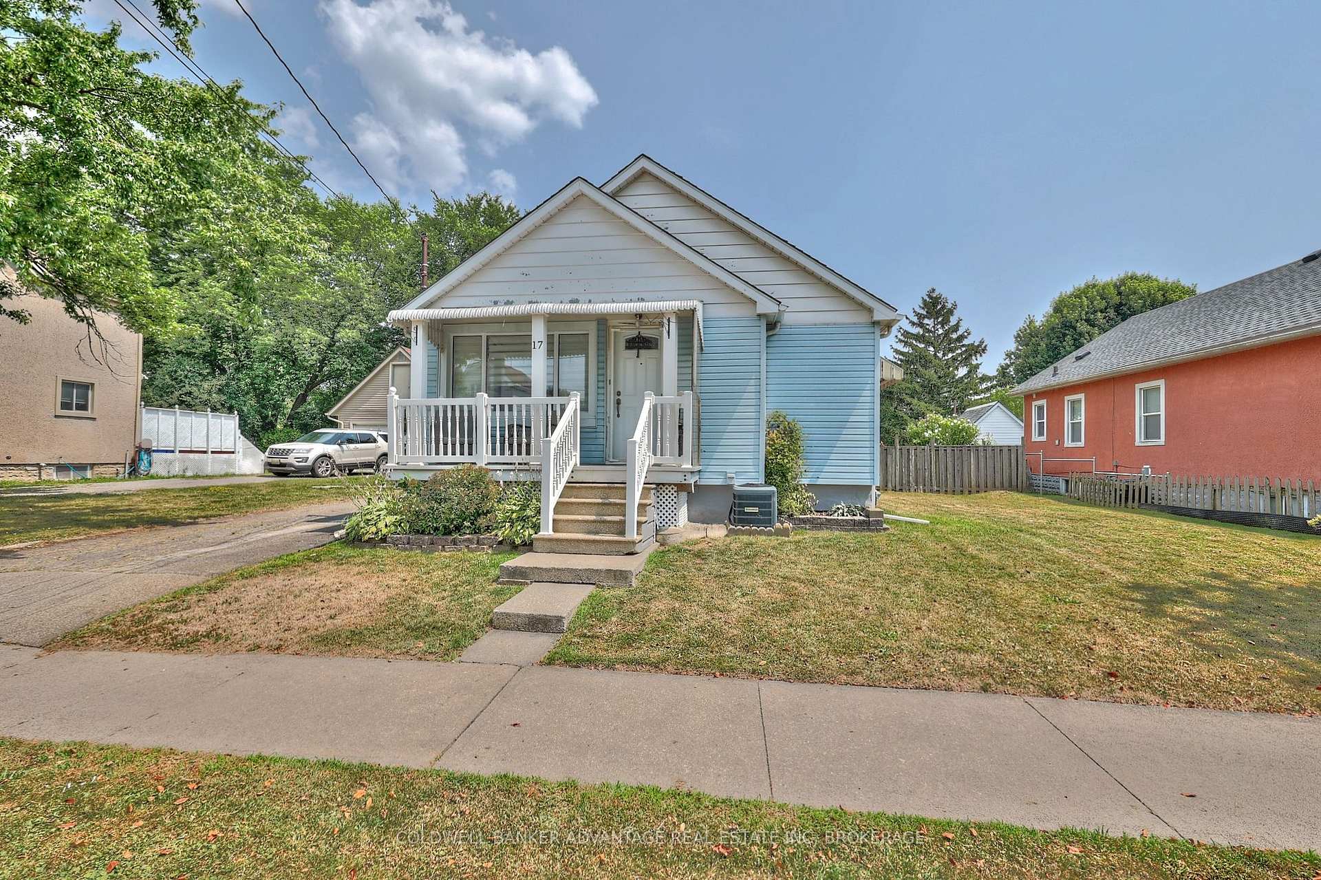 Photo 33 of 17 Clifford Avenue, Welland, Broadway — HOMEH