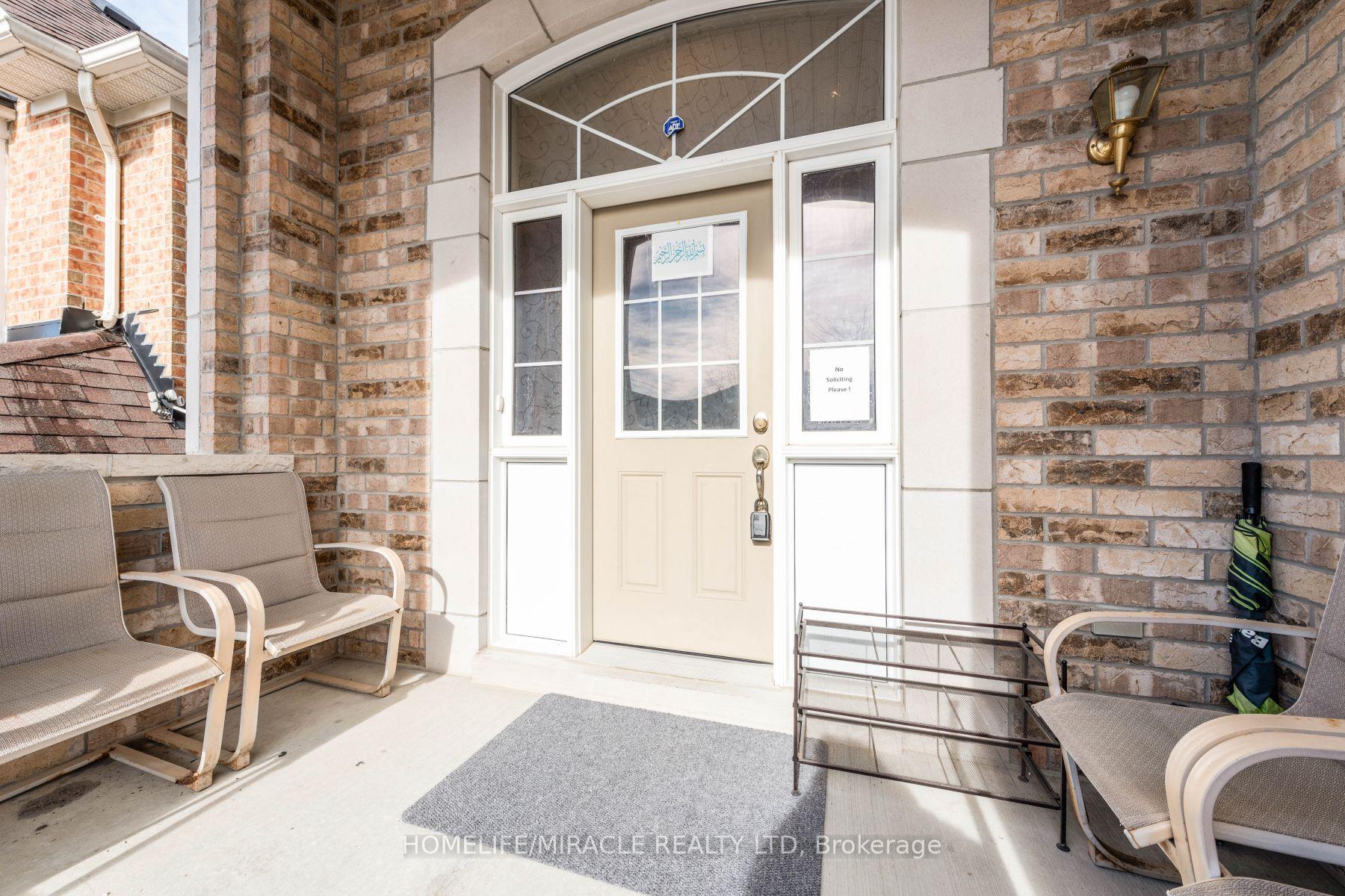 Photo 2 of 8 Solway Crescent, Ajax, Northeast Ajax — HOMEH