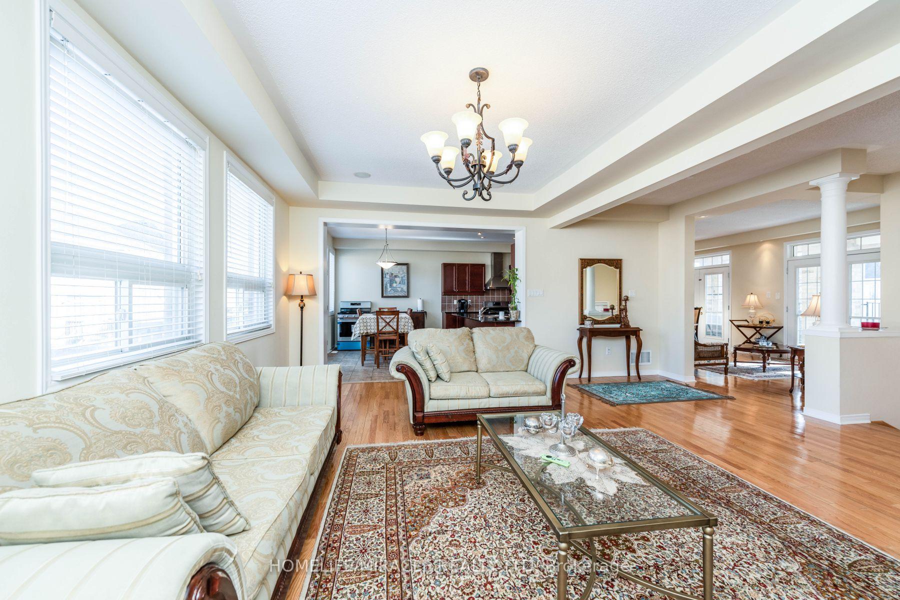 Photo 5 of 8 Solway Crescent, Ajax, Northeast Ajax — HOMEH