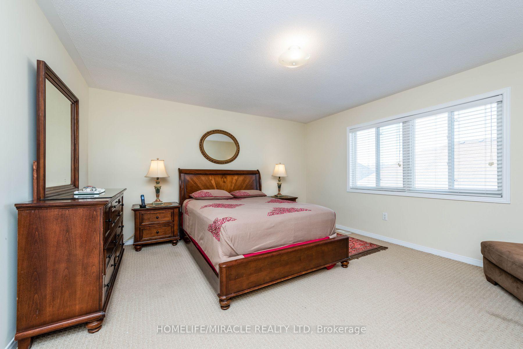 Photo 33 of 8 Solway Crescent, Ajax, Northeast Ajax — HOMEH
