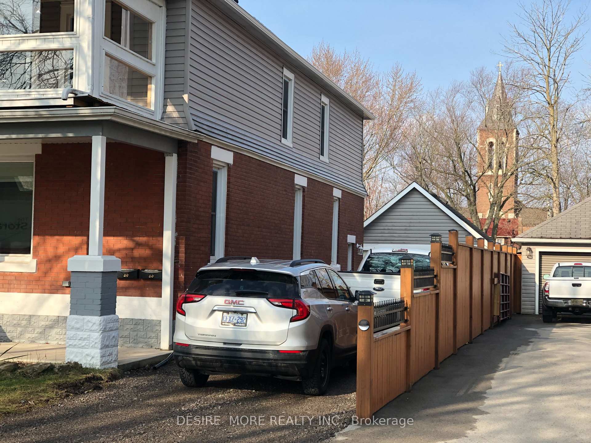 Photo 1 of 23 Garner Avenue, Welland, Welland Downtown — HOMEH