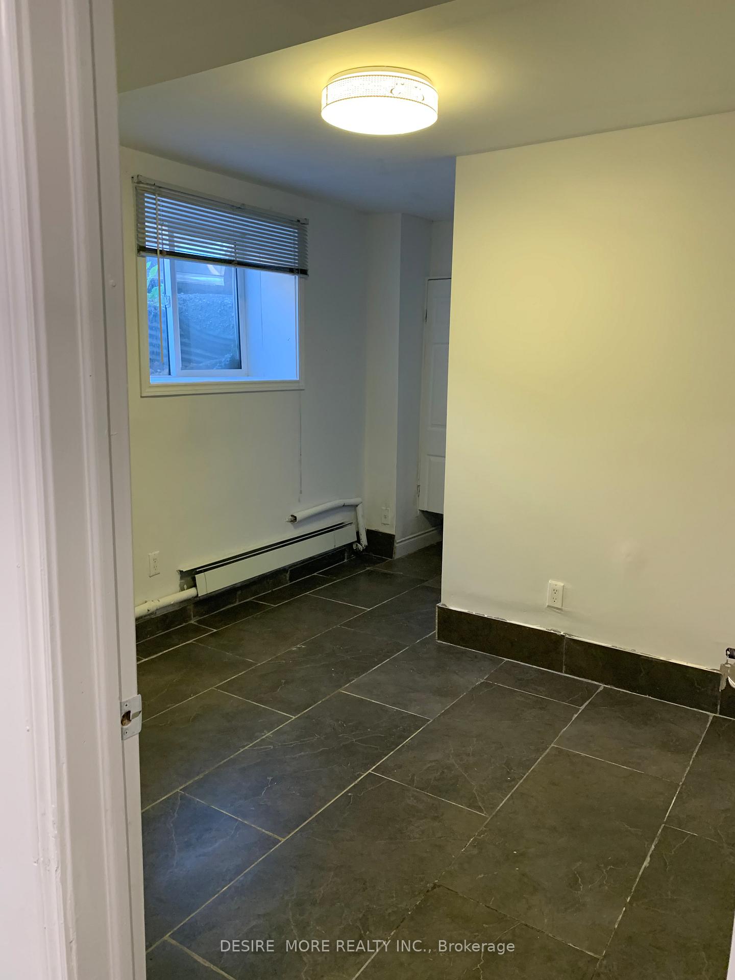 Photo 14 of 23 Garner Avenue, Welland, Welland Downtown — HOMEH
