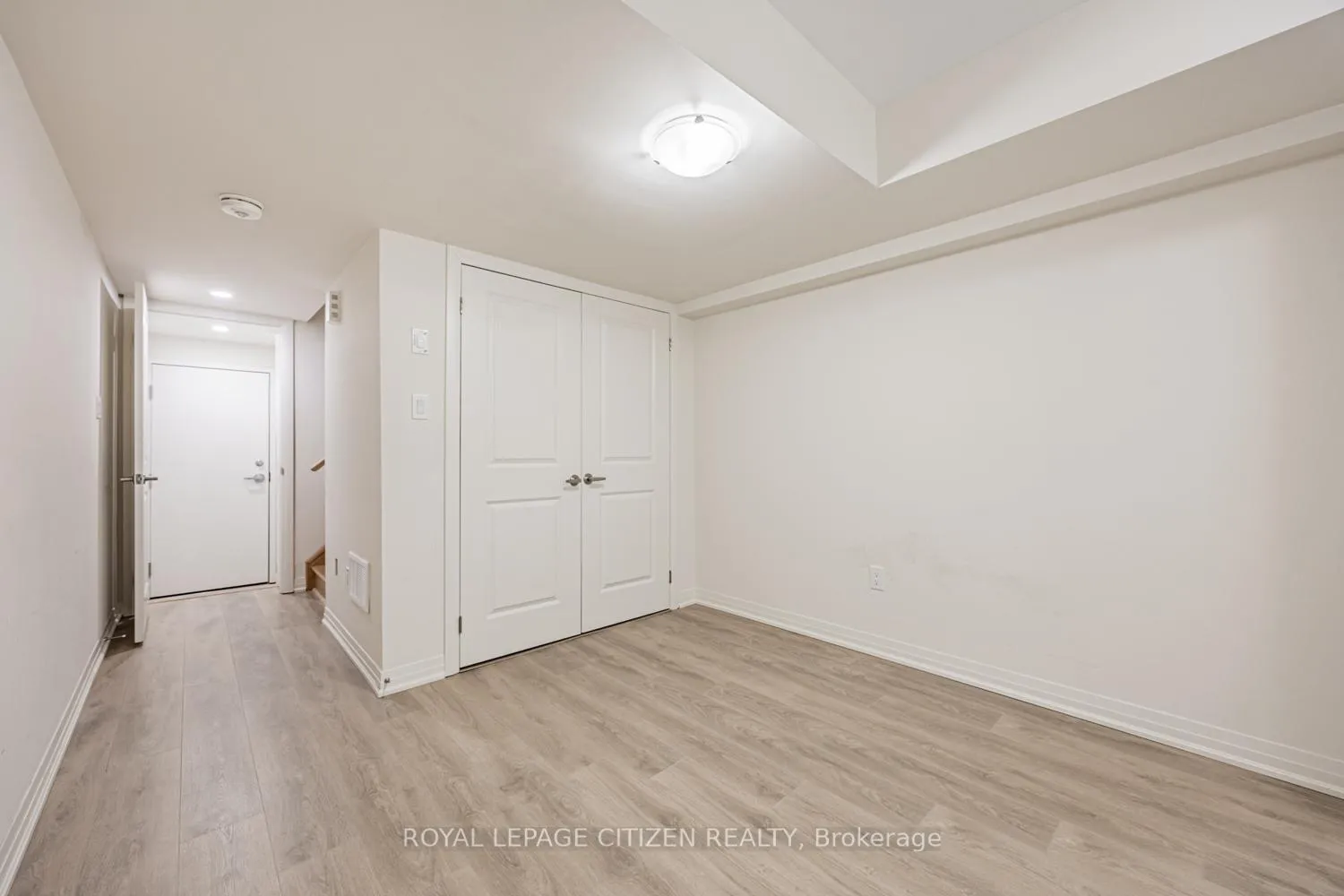 Photo 5 of 32 Emmas Way, Whitby, Taunton North — HOMEH