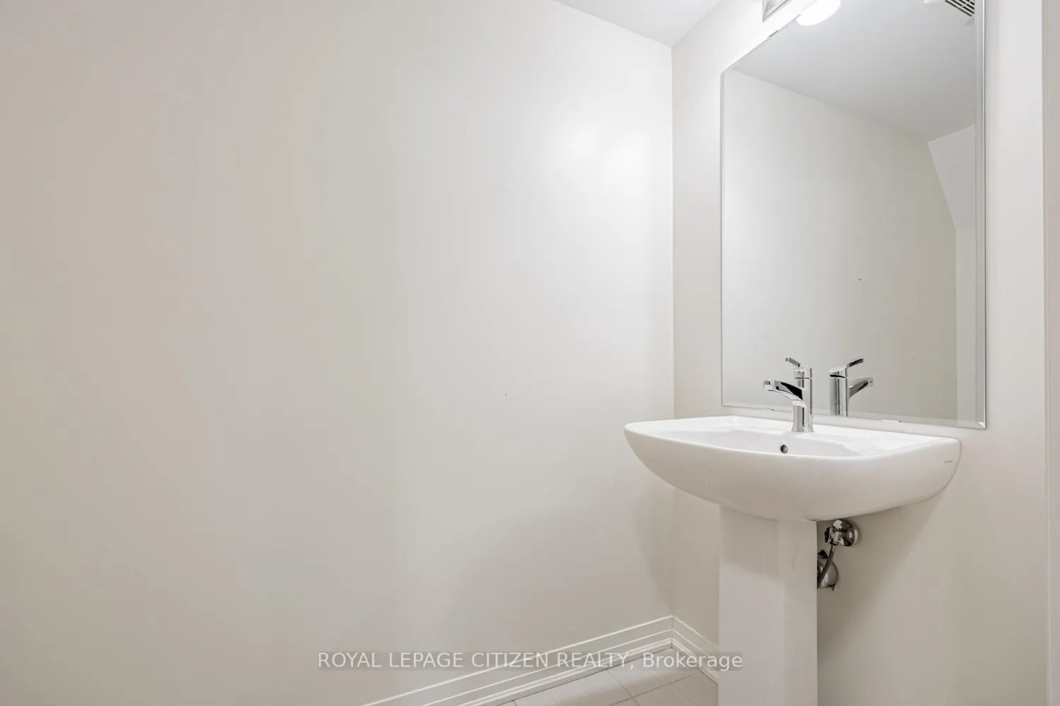 Photo 13 of 32 Emmas Way, Whitby, Taunton North — HOMEH