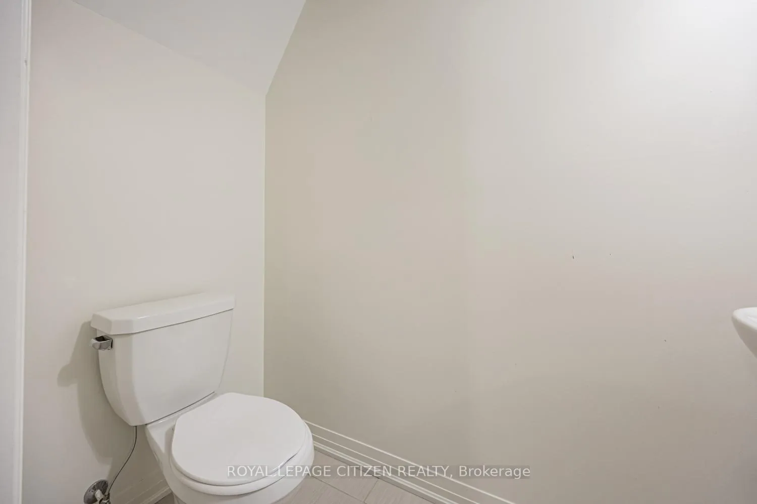 Photo 14 of 32 Emmas Way, Whitby, Taunton North — HOMEH