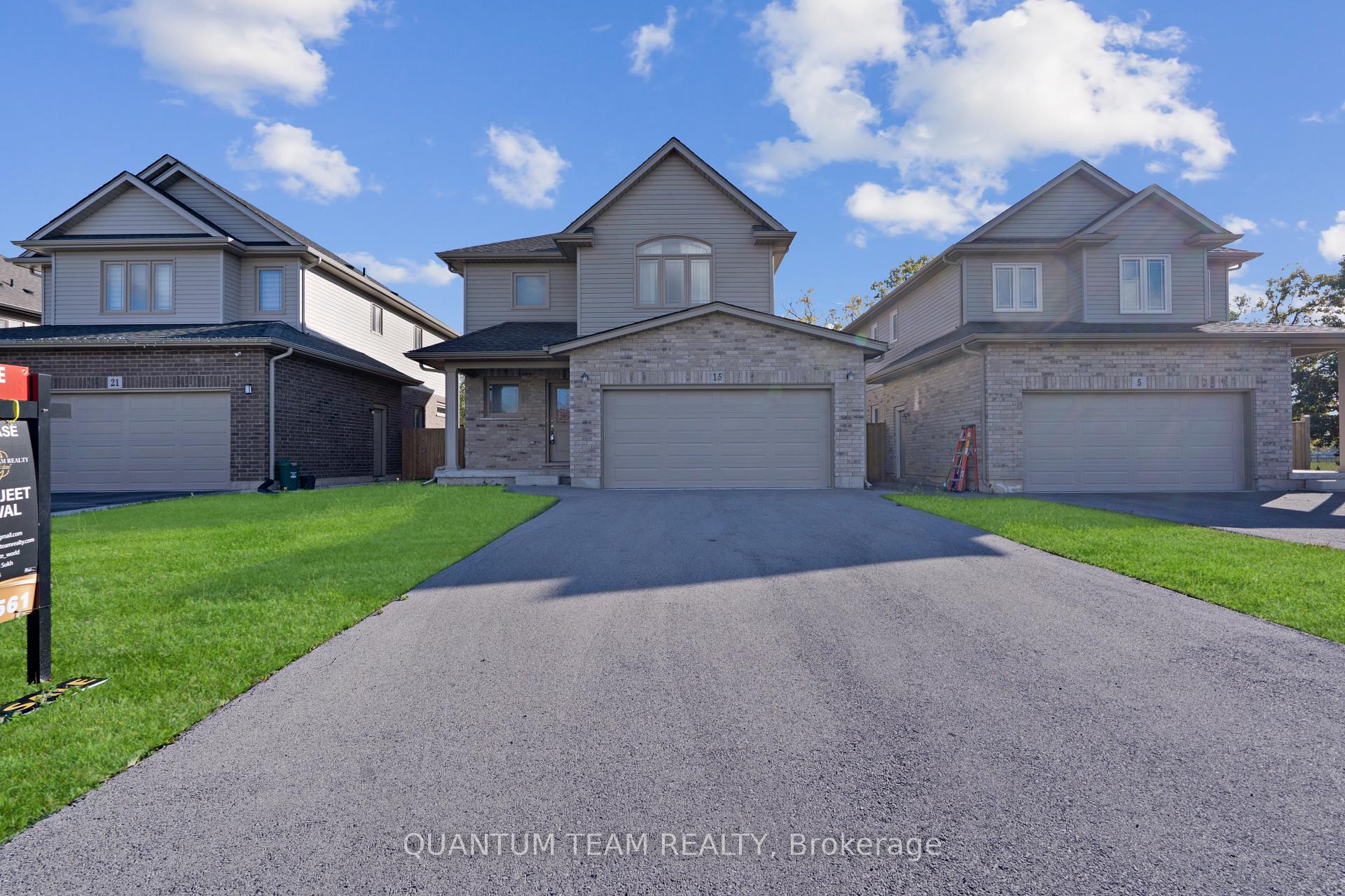 Photo 1 of 15 Laurent Avenue, Welland, Lincoln/Crowland — HOMEH