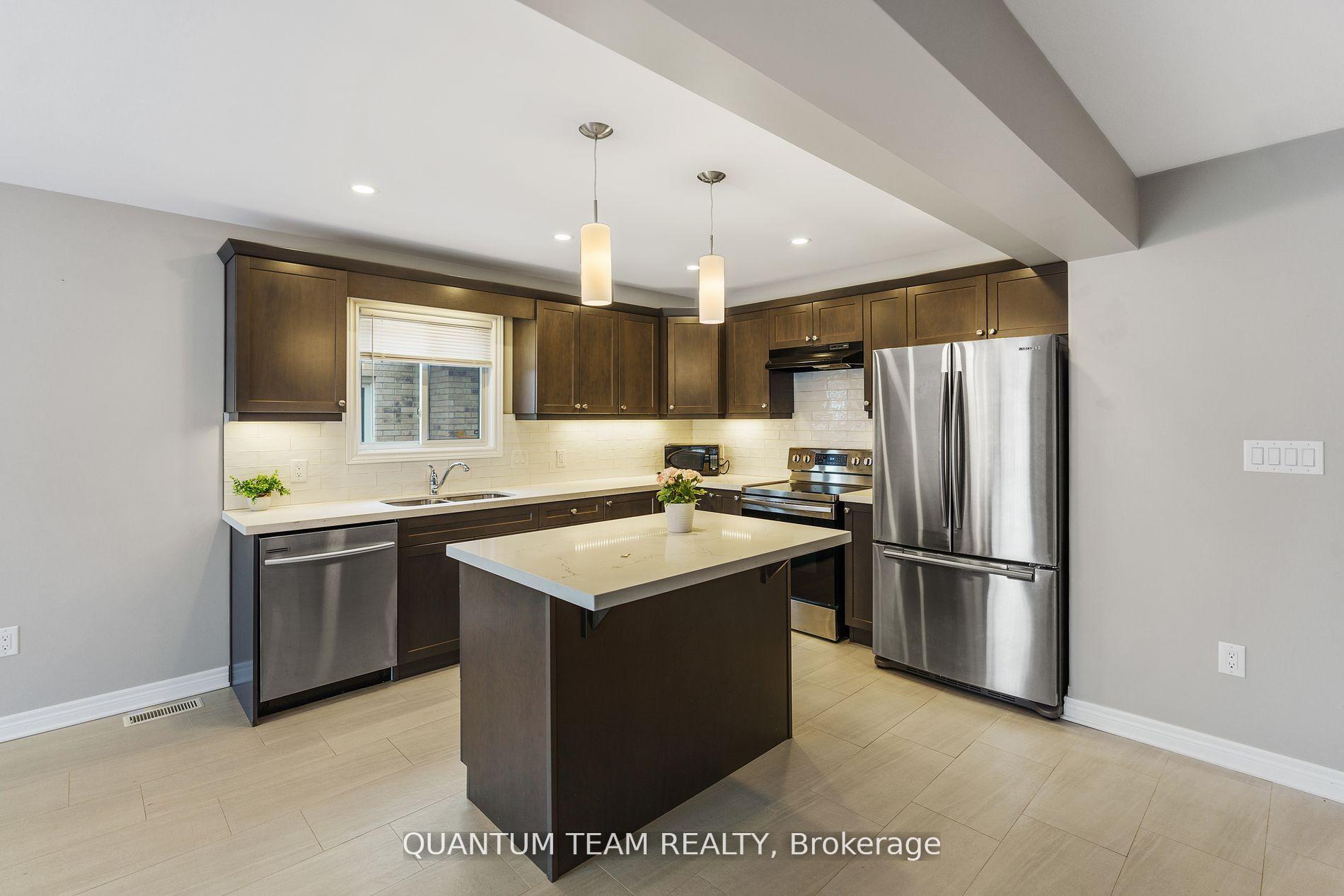 Photo 5 of 15 Laurent Avenue, Welland, Lincoln/Crowland — HOMEH