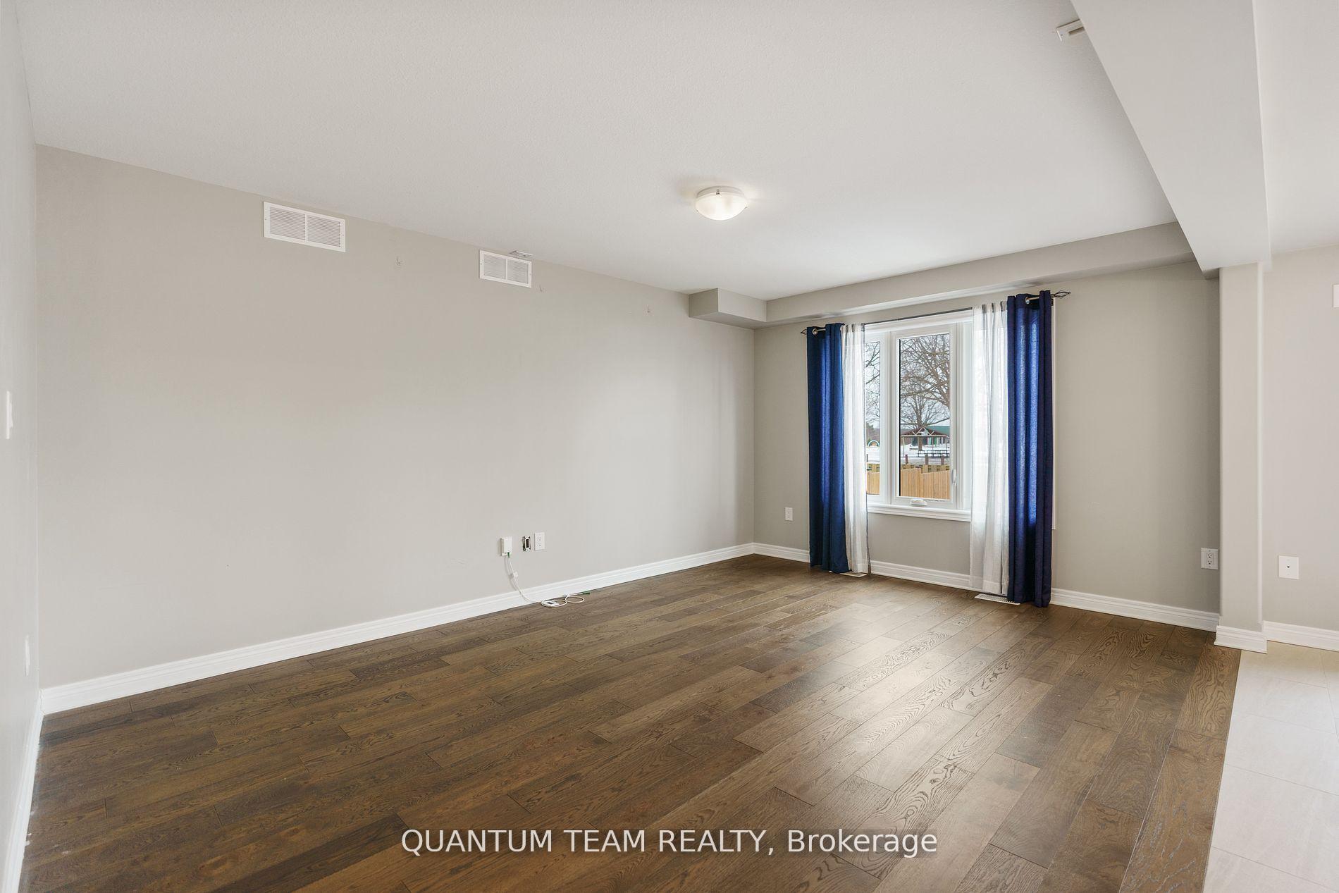 Photo 12 of 15 Laurent Avenue, Welland, Lincoln/Crowland — HOMEH